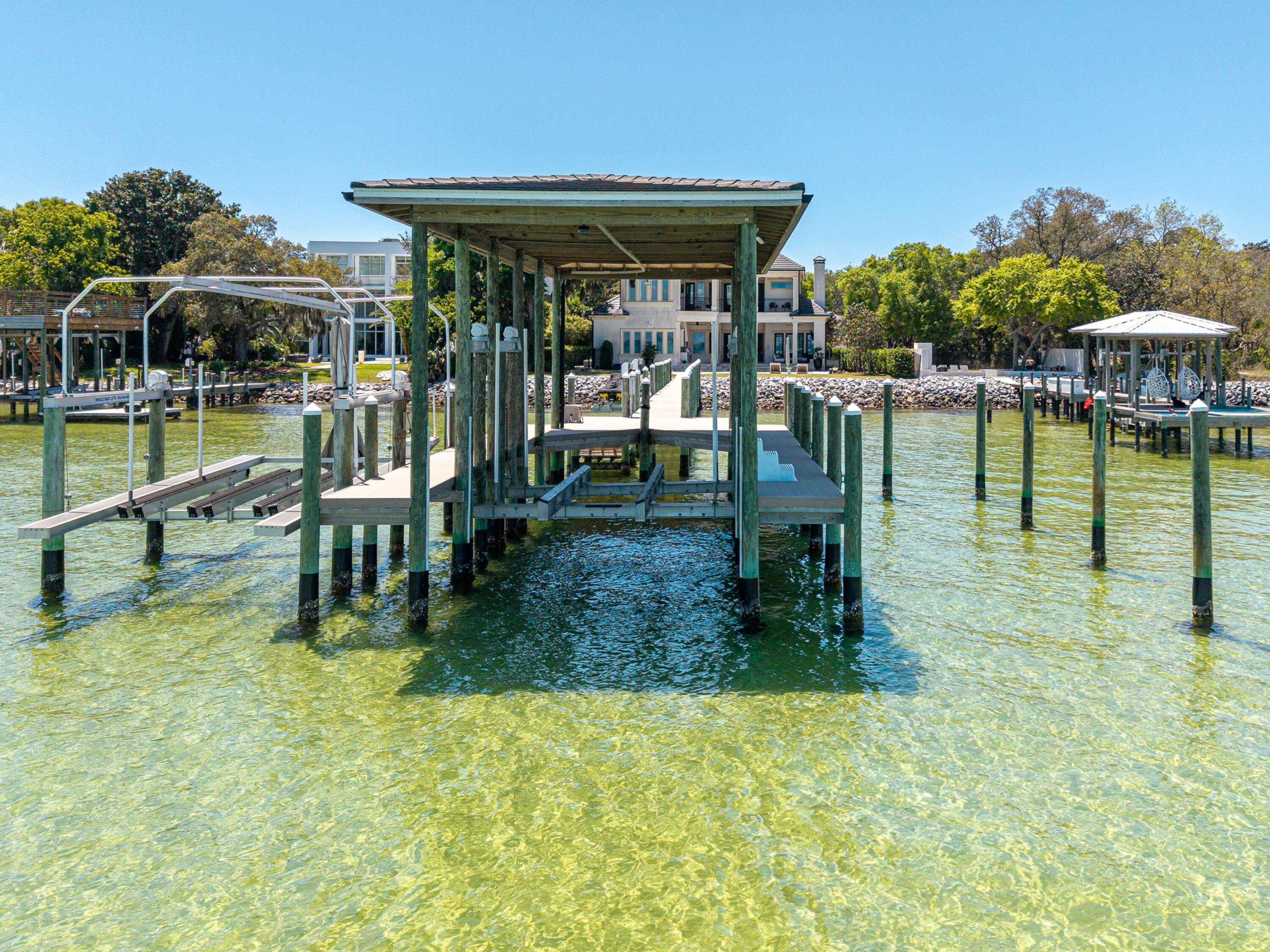 Cobbs Point - Residential