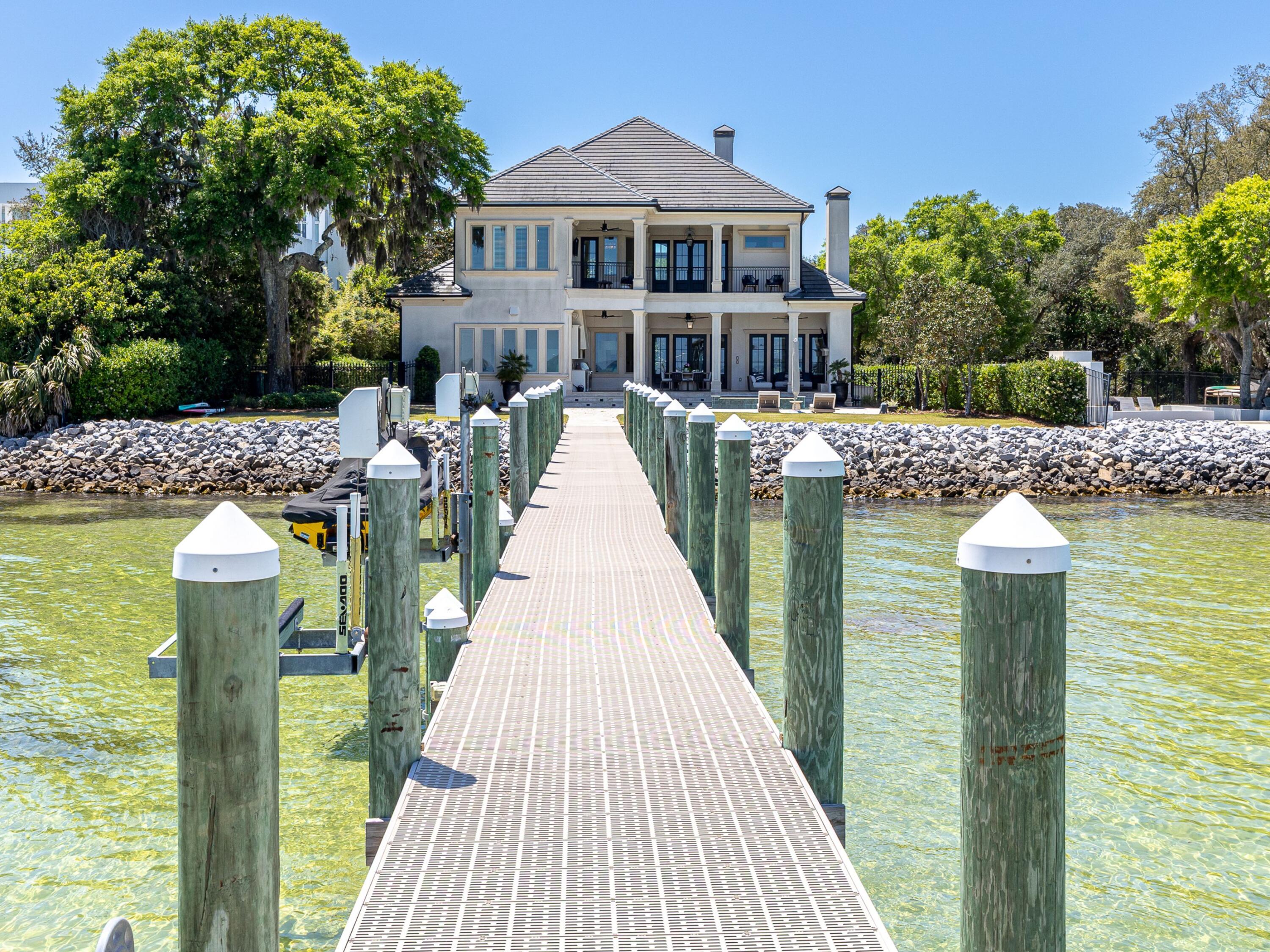 Cobbs Point - Residential