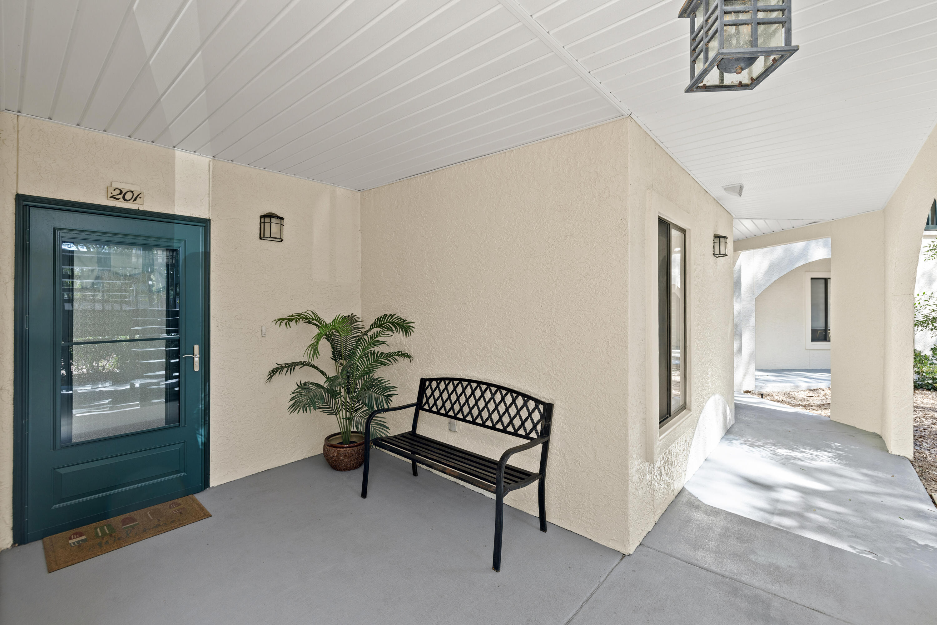 LAKESIDE CONDO AT BLUEWATER BAY - Residential