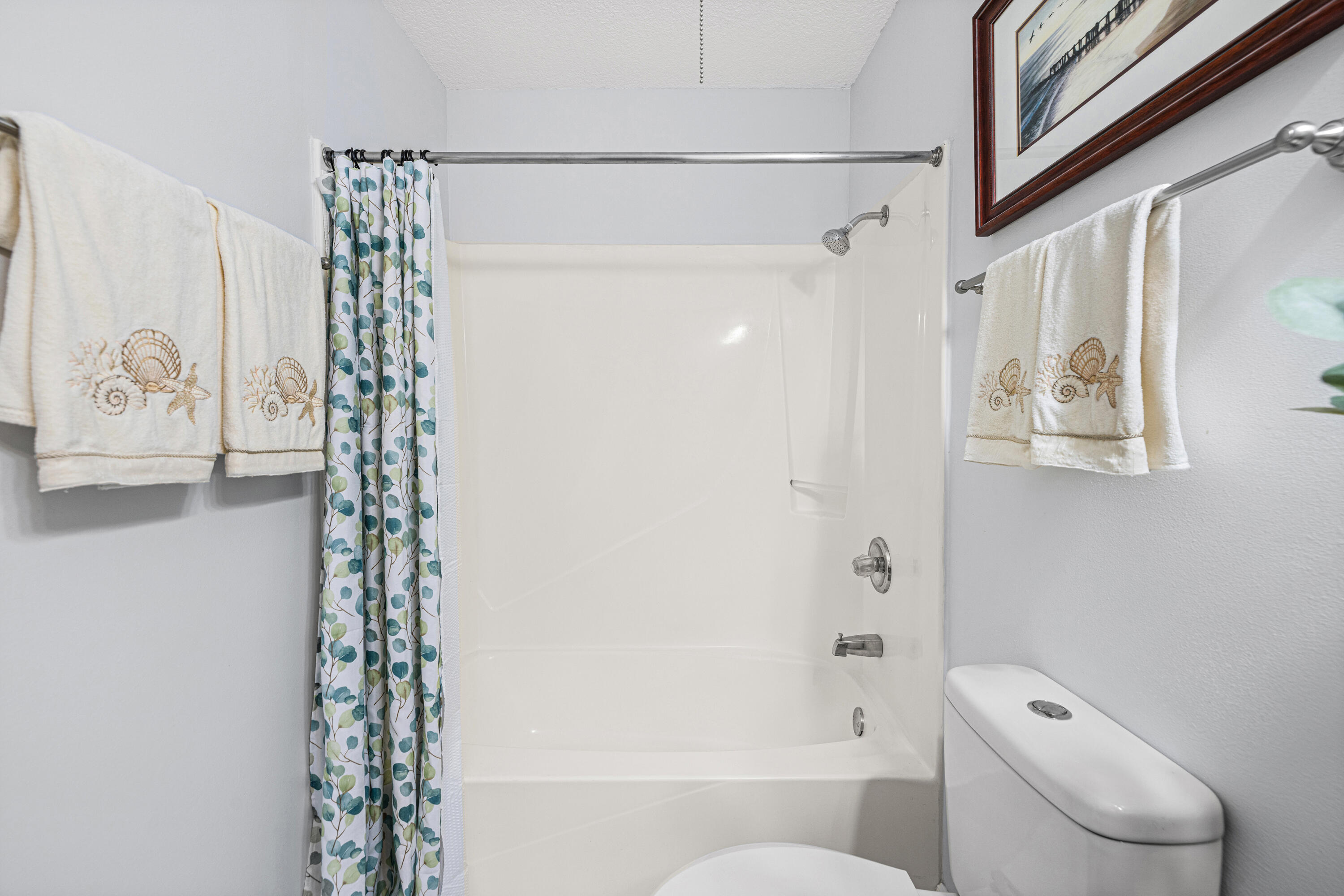 LAKESIDE CONDO AT BLUEWATER BAY - Residential