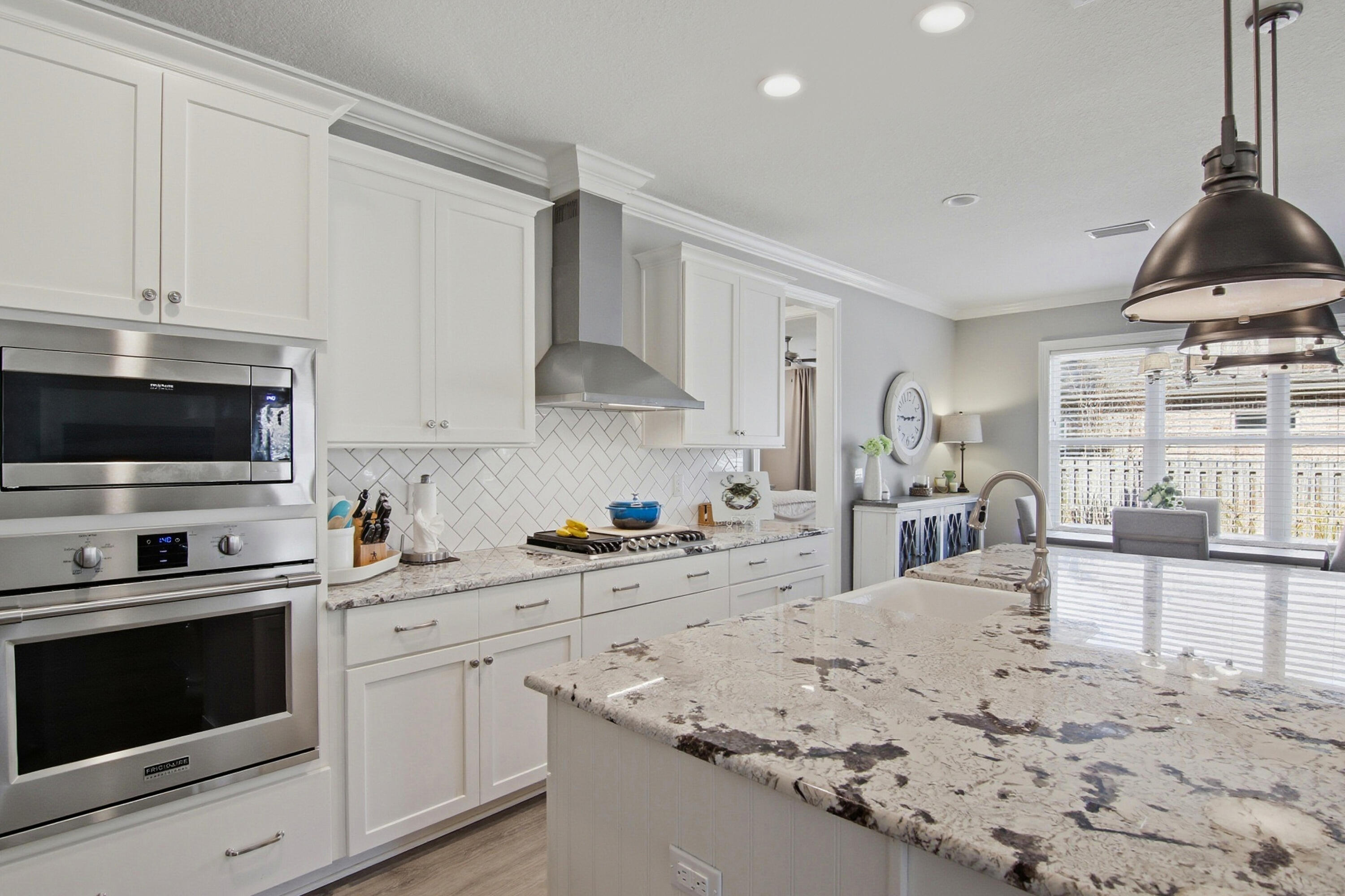 HAMMOCK BAY - Residential