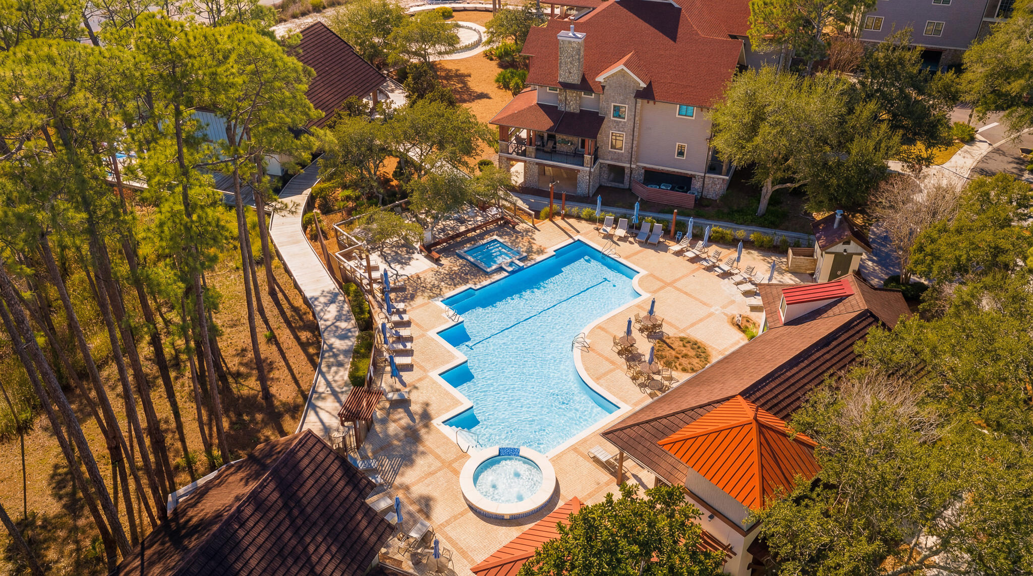 WILD HERON - Residential