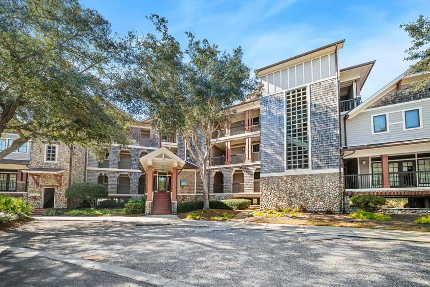 This top-floor corner unit, 3-bedroom 3-bath condo in Lakeside Lodge at Wild Heron offers scenic views of Lake Powell and a pond from its balcony. It features 2 dedicated parking spaces, a gas fireplace, and a split floor plan for privacy. Access to a private pool and resort style pool plus expansive community amenities like a boathouse, marina, and newly remodeled fitness center. Remodel renderings included in the photos or move right into this incredible condo inside the gated community of Wild Heron.