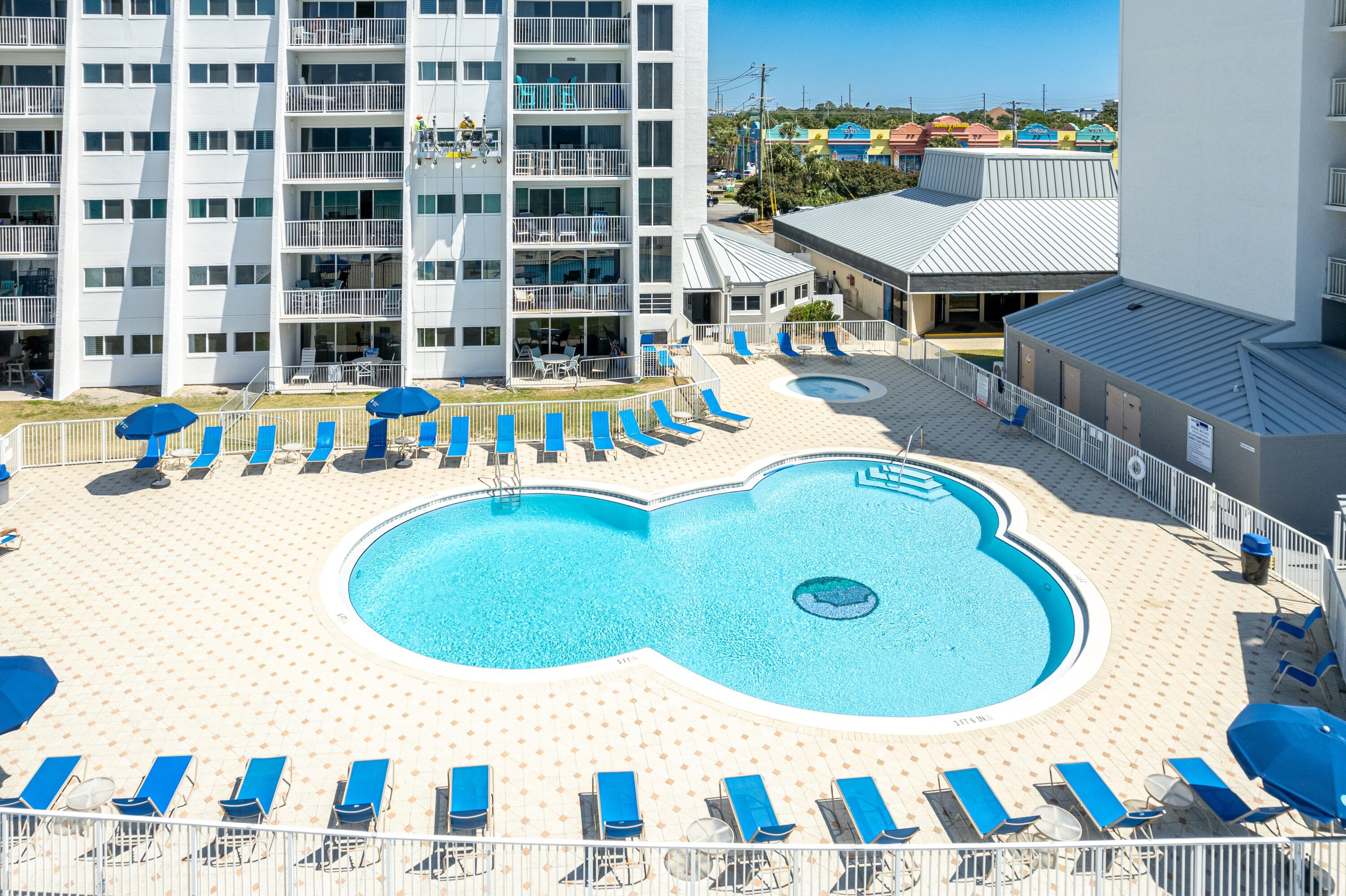 BEACH HOUSE CONDO PH 2 - Residential