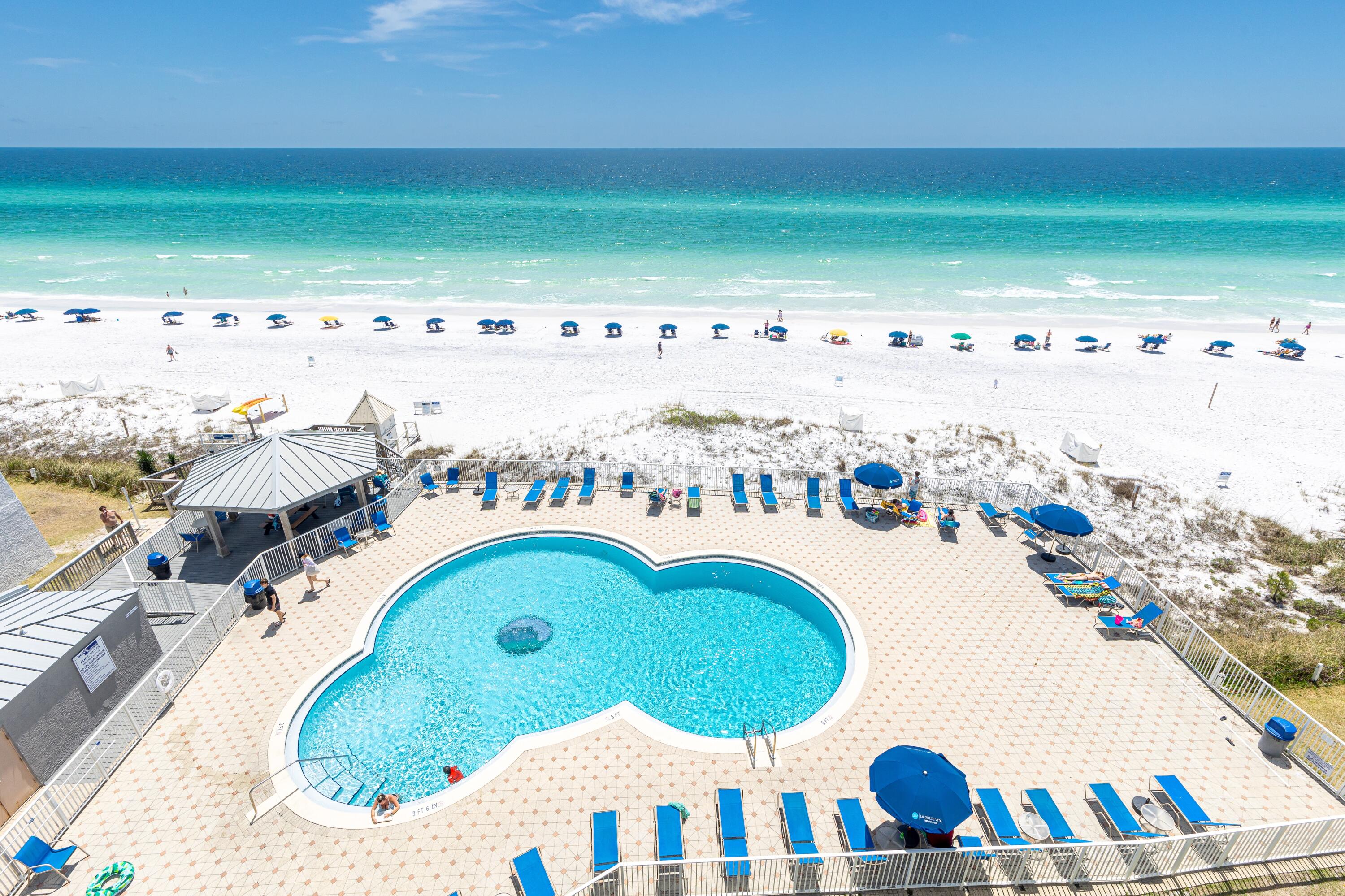 BEACH HOUSE CONDO PH 2 - Residential