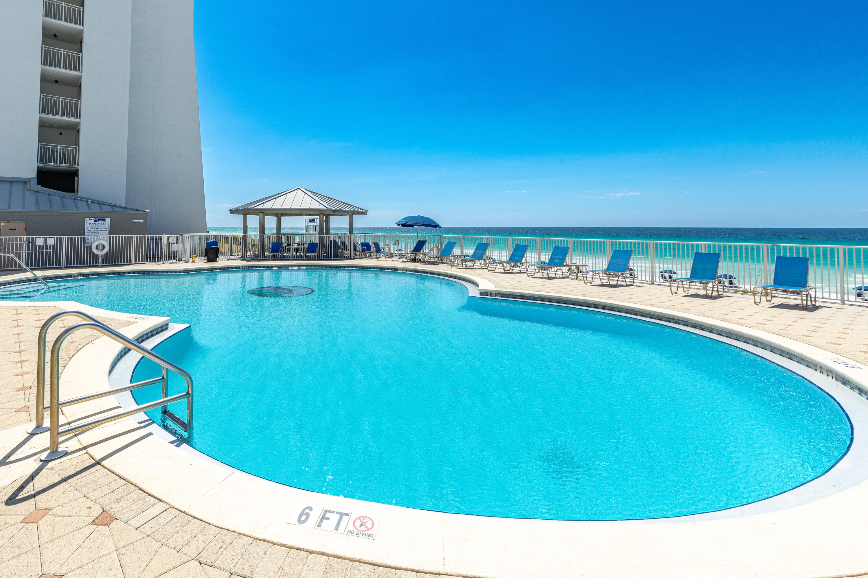 BEACH HOUSE CONDO PH 2 - Residential