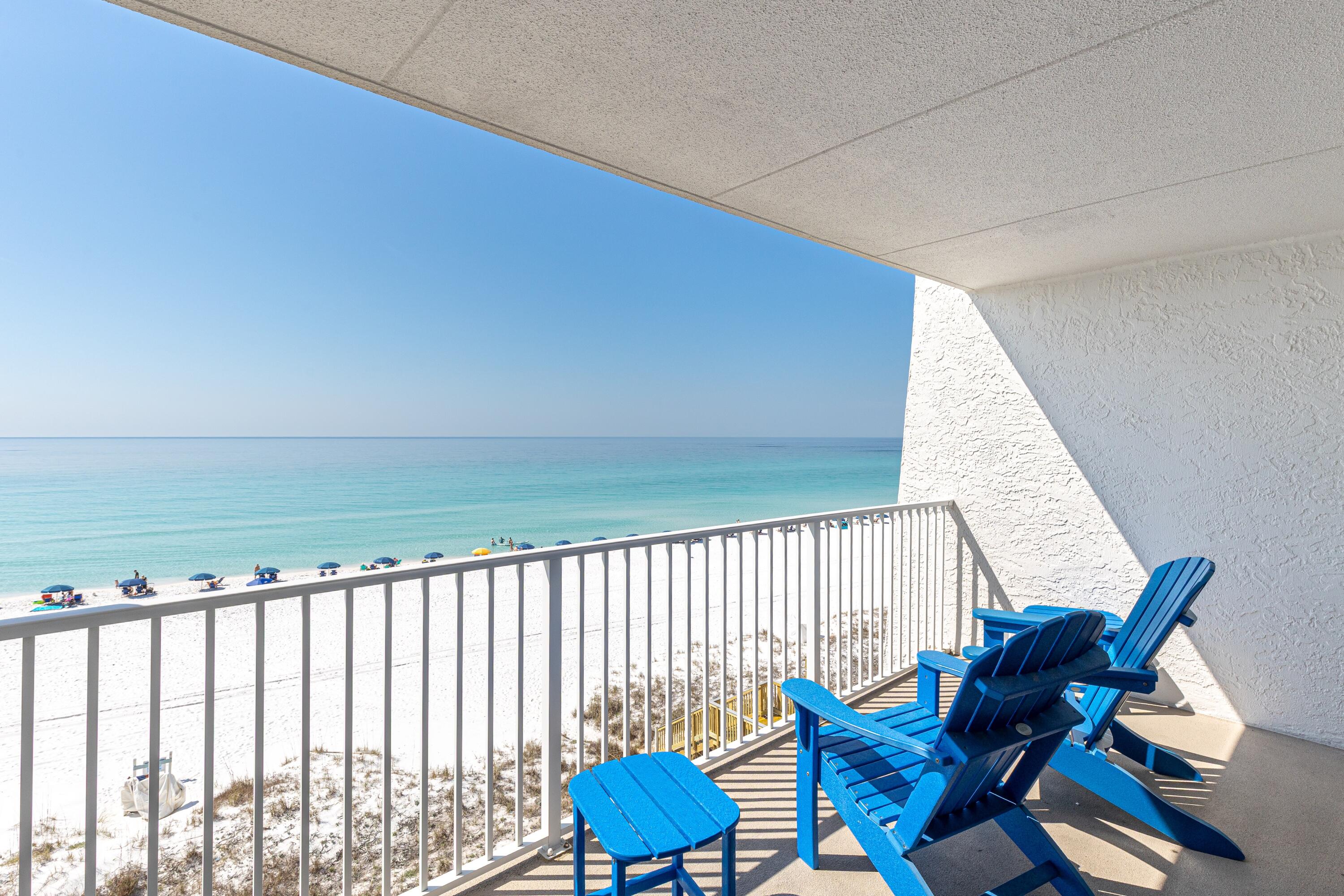 BEACH HOUSE CONDO PH 2 - Residential