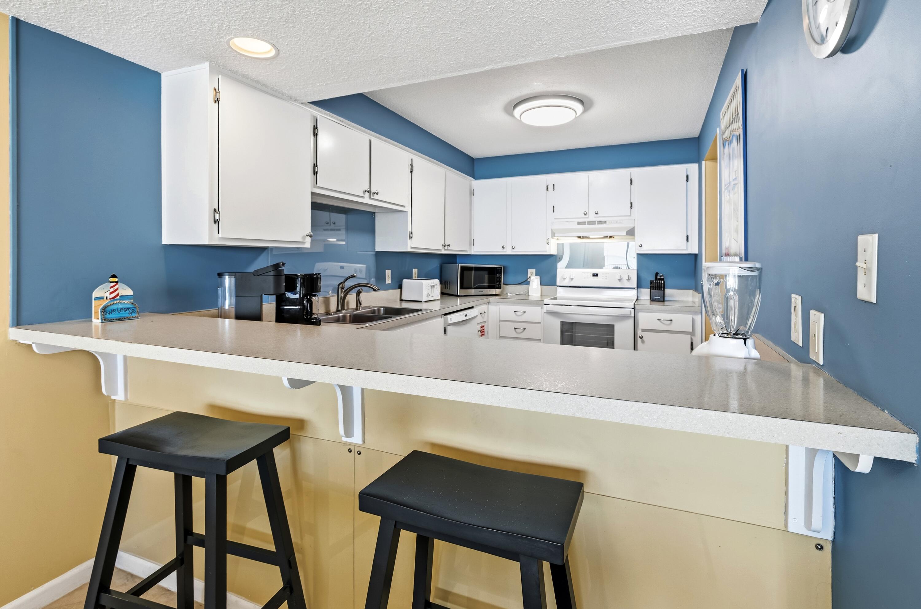 BEACH HOUSE CONDO PH 2 - Residential