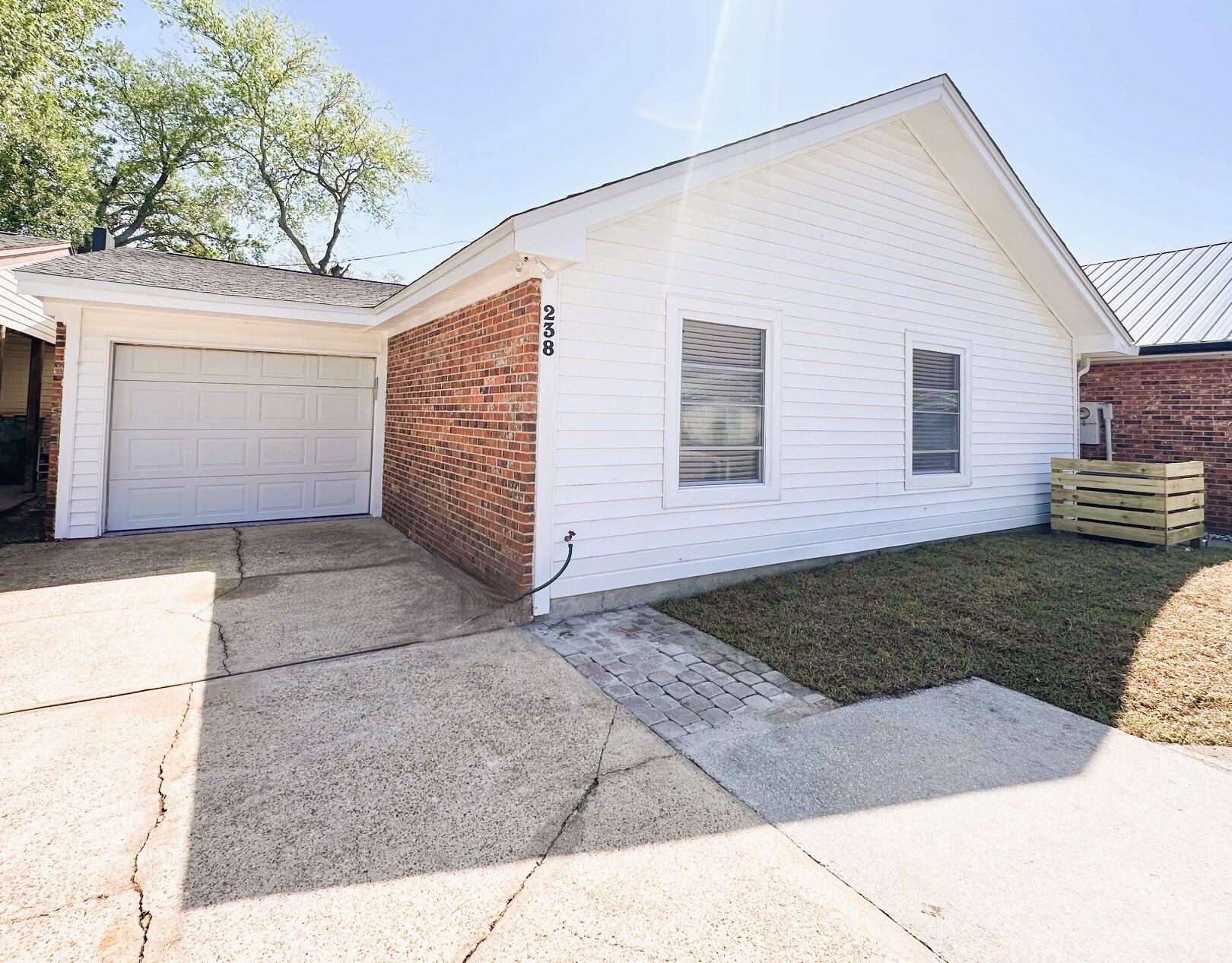 INDIAN OAKS - Residential