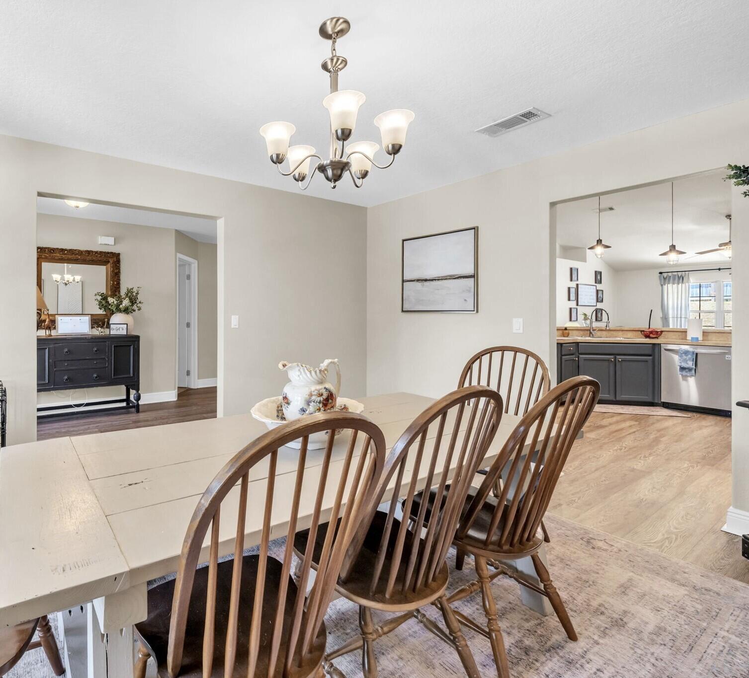 ALICIA PLACE - Residential