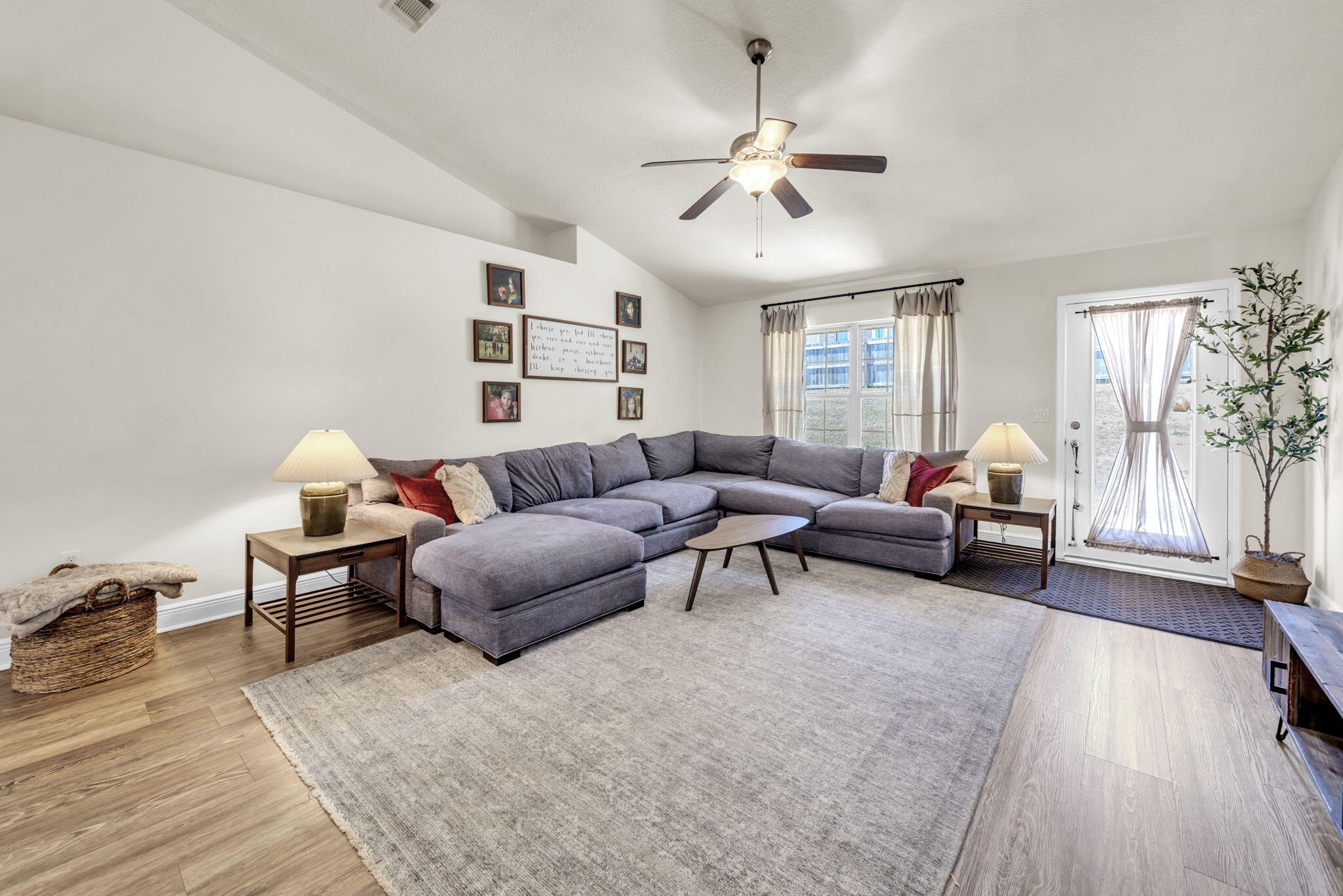 ALICIA PLACE - Residential