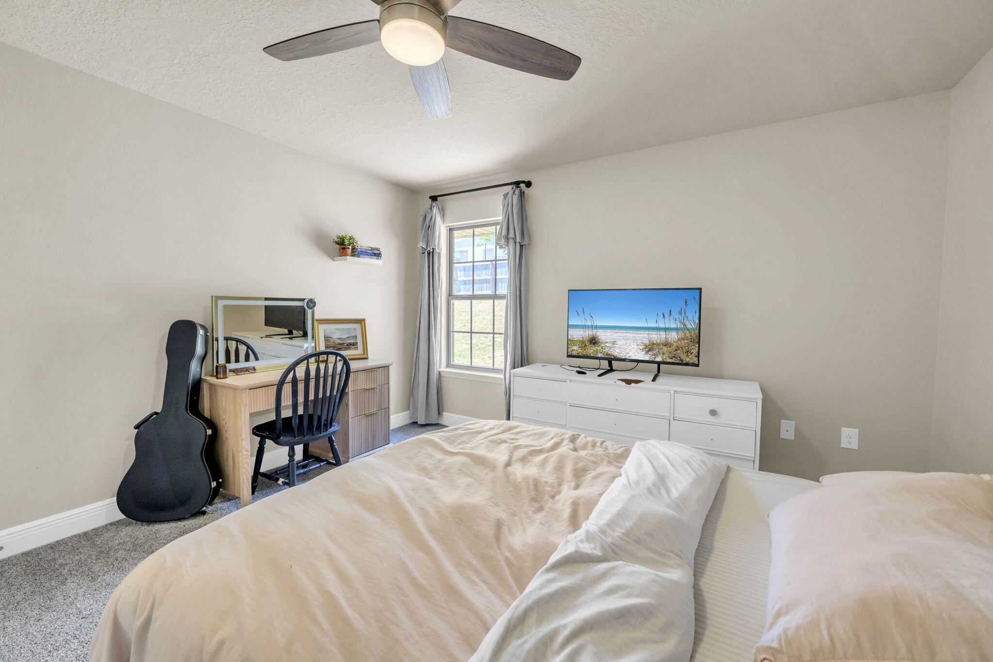 ALICIA PLACE - Residential