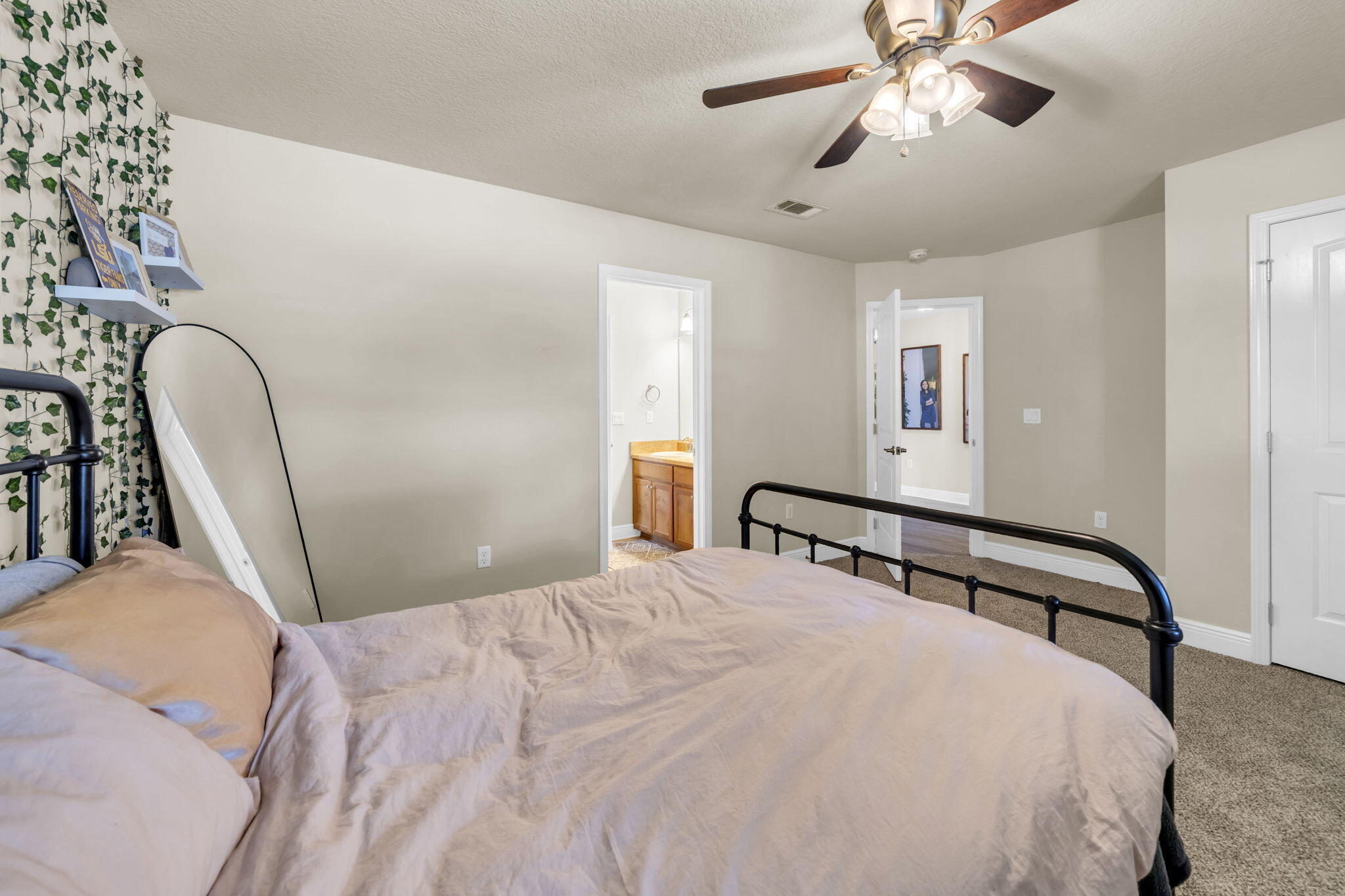 ALICIA PLACE - Residential