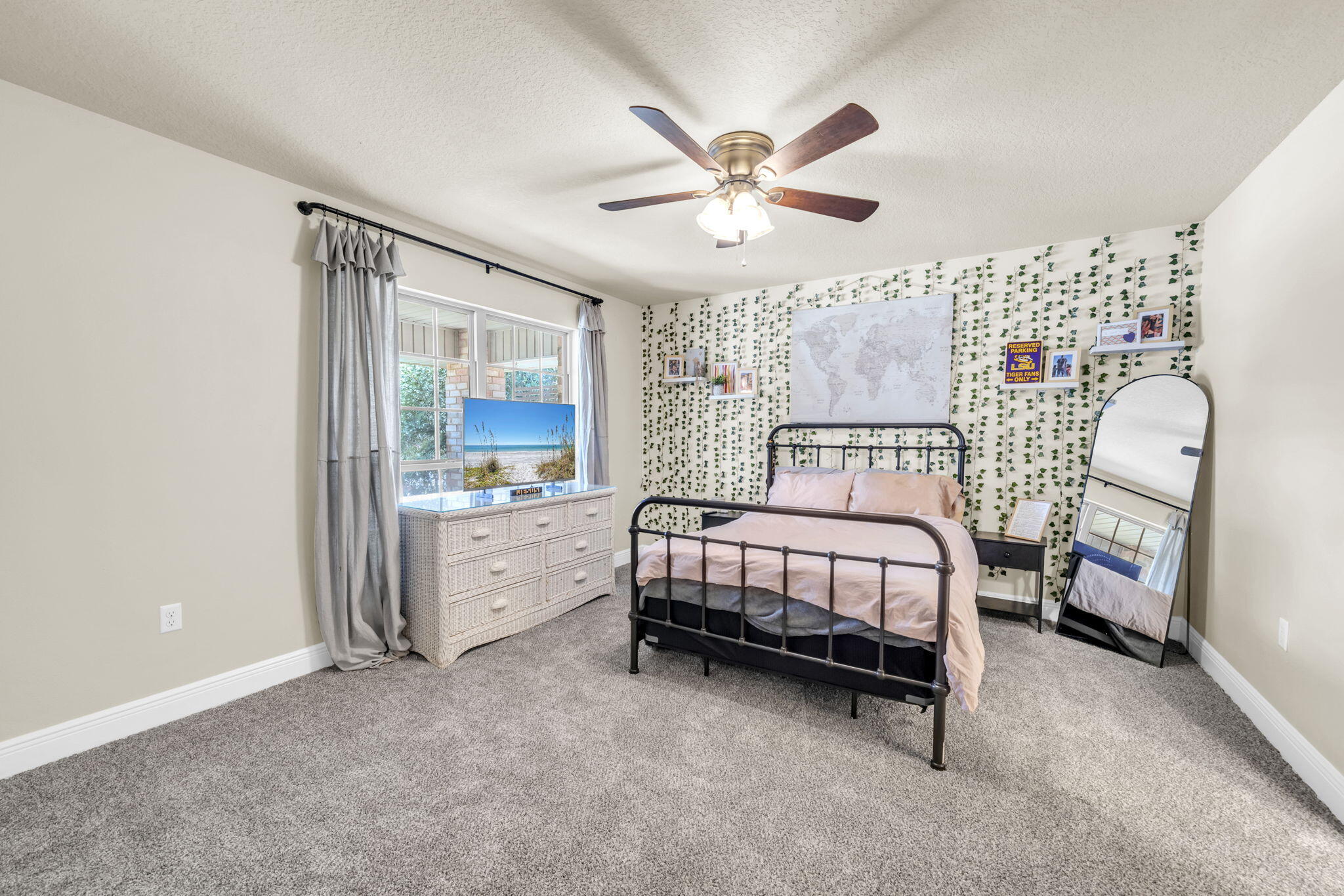 ALICIA PLACE - Residential