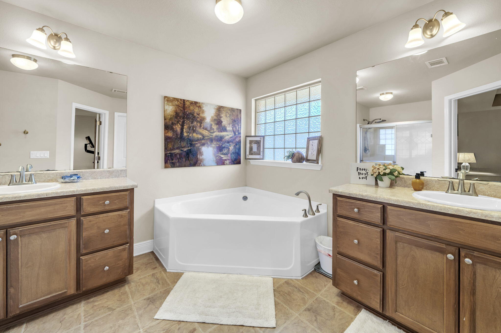 ALICIA PLACE - Residential