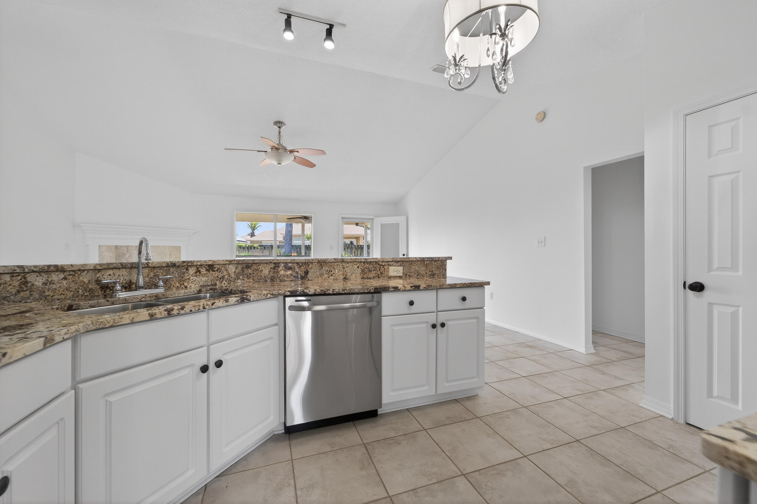 INDIAN LAKE PH 3 - Residential