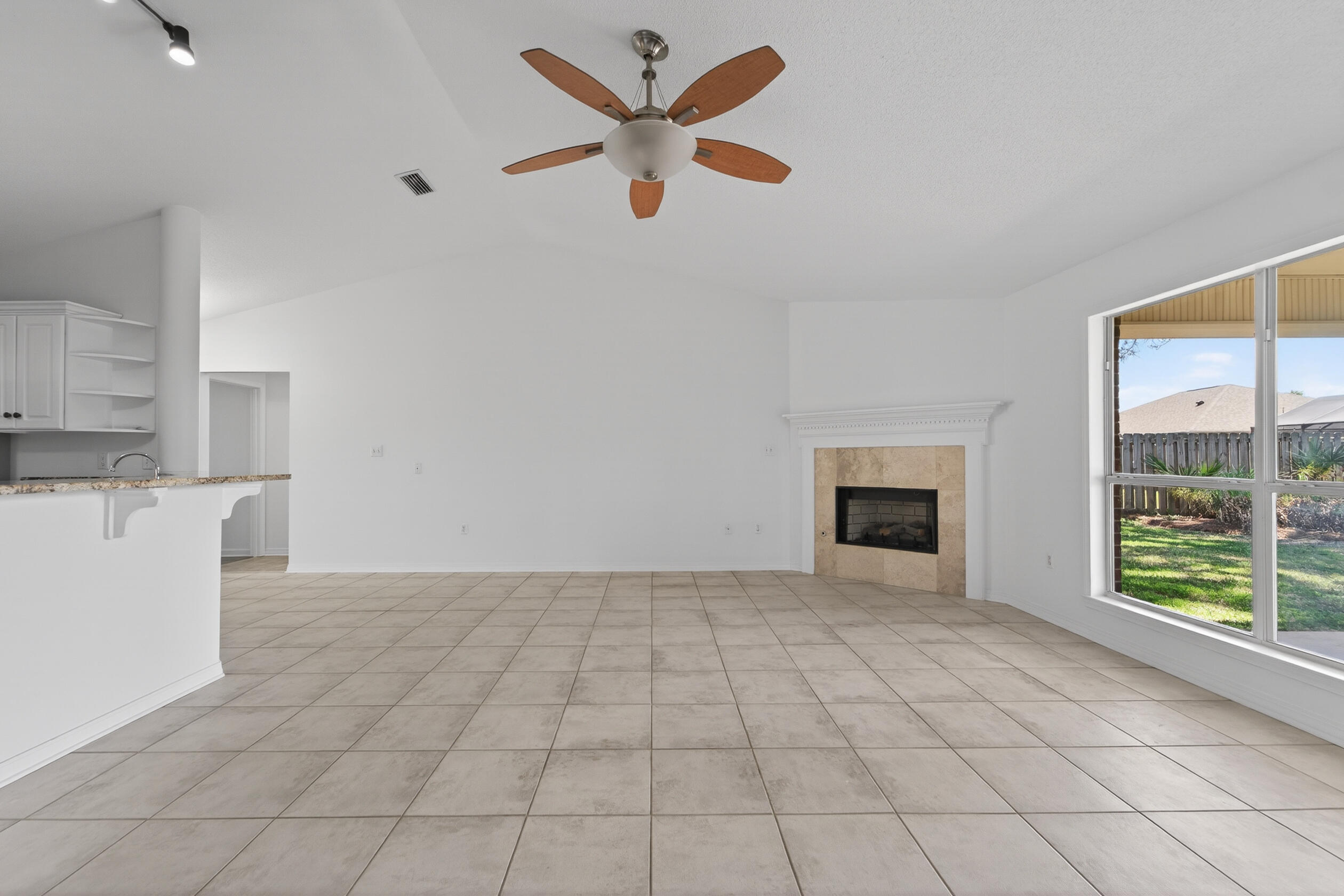 INDIAN LAKE PH 3 - Residential