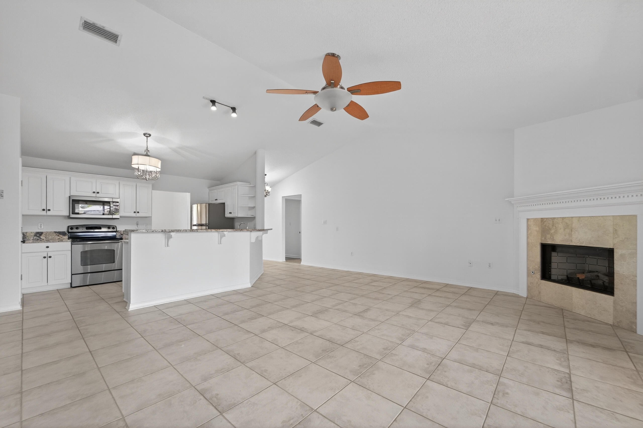 INDIAN LAKE PH 3 - Residential