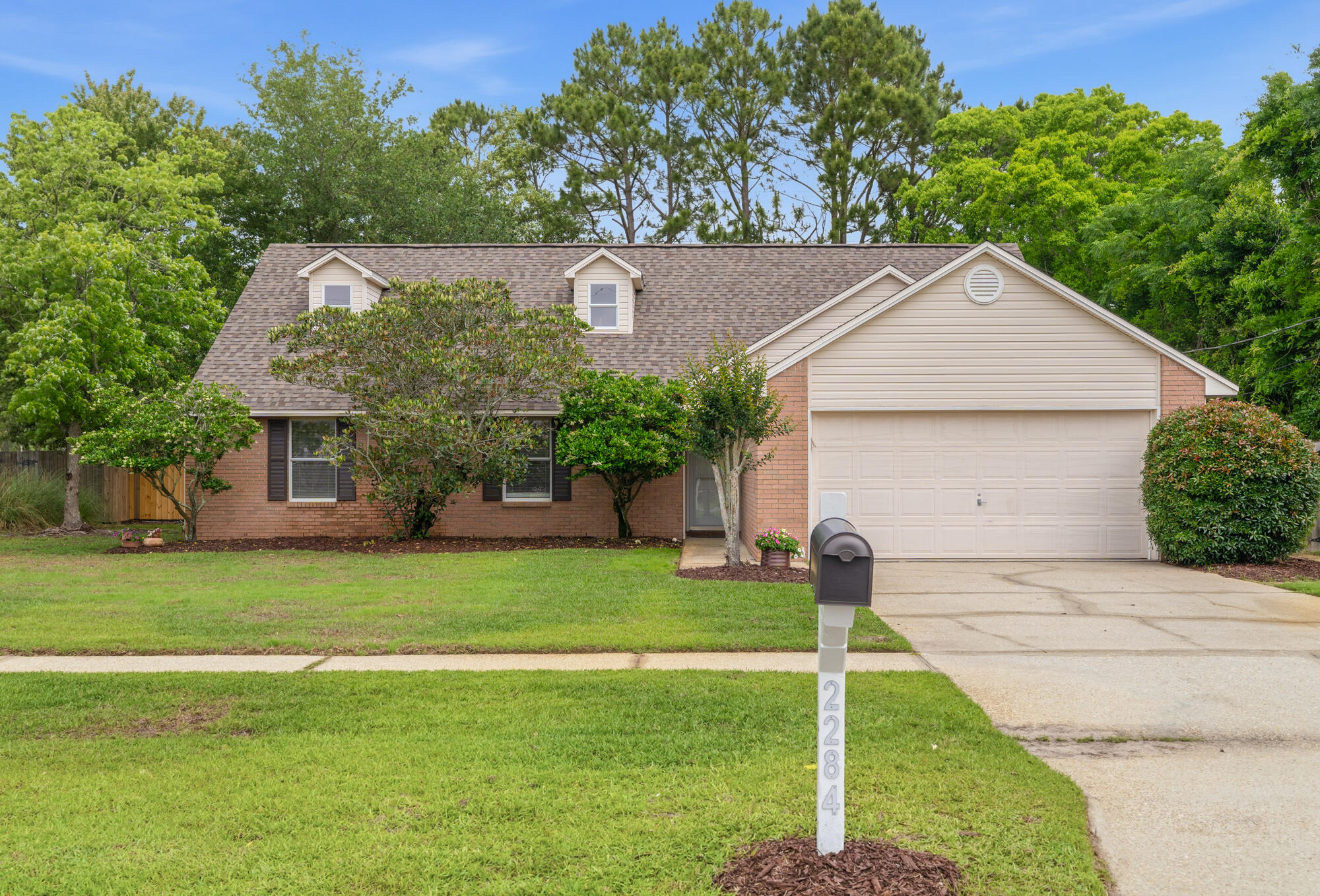 FOX DEN VILLAGES - Residential