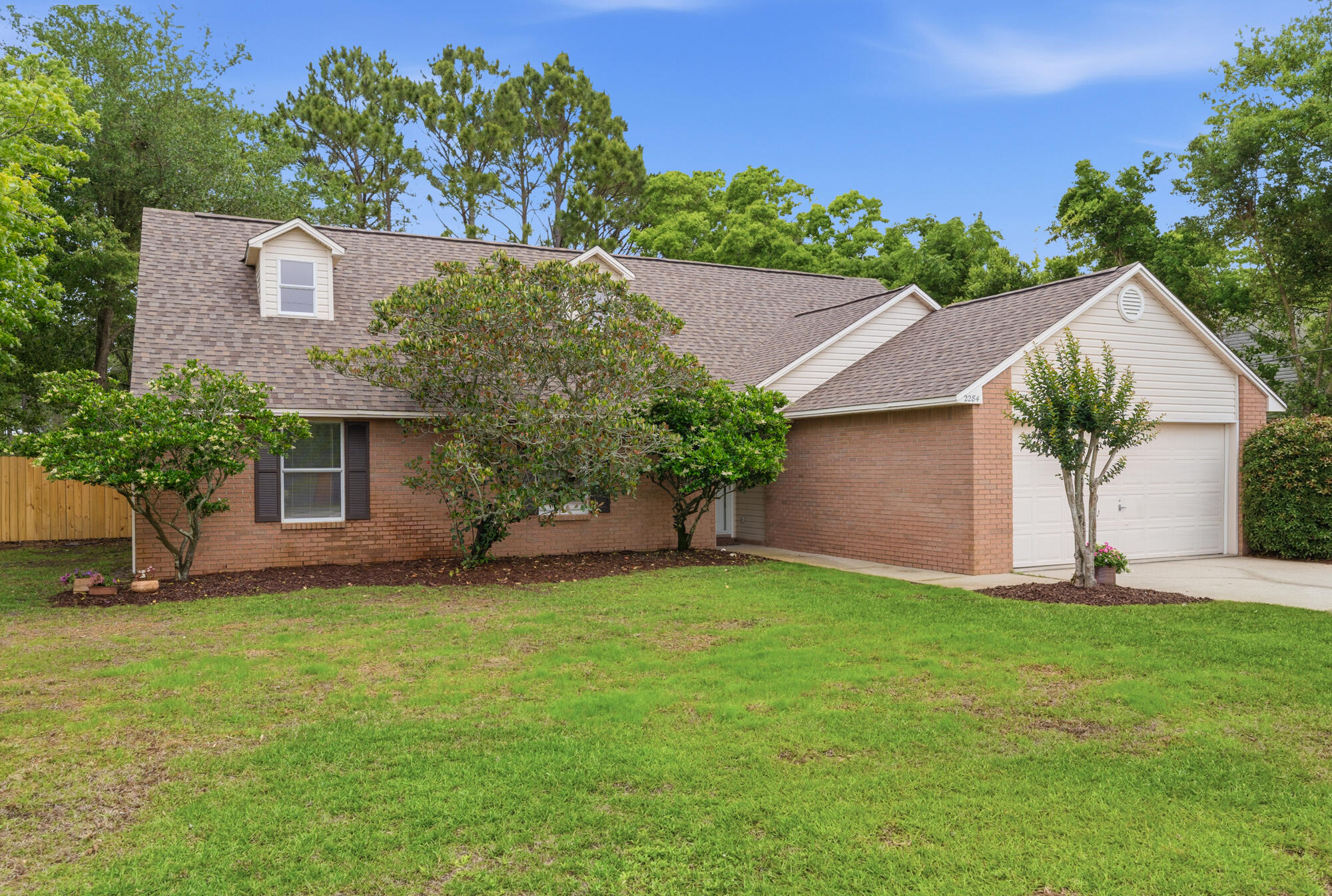 FOX DEN VILLAGES - Residential