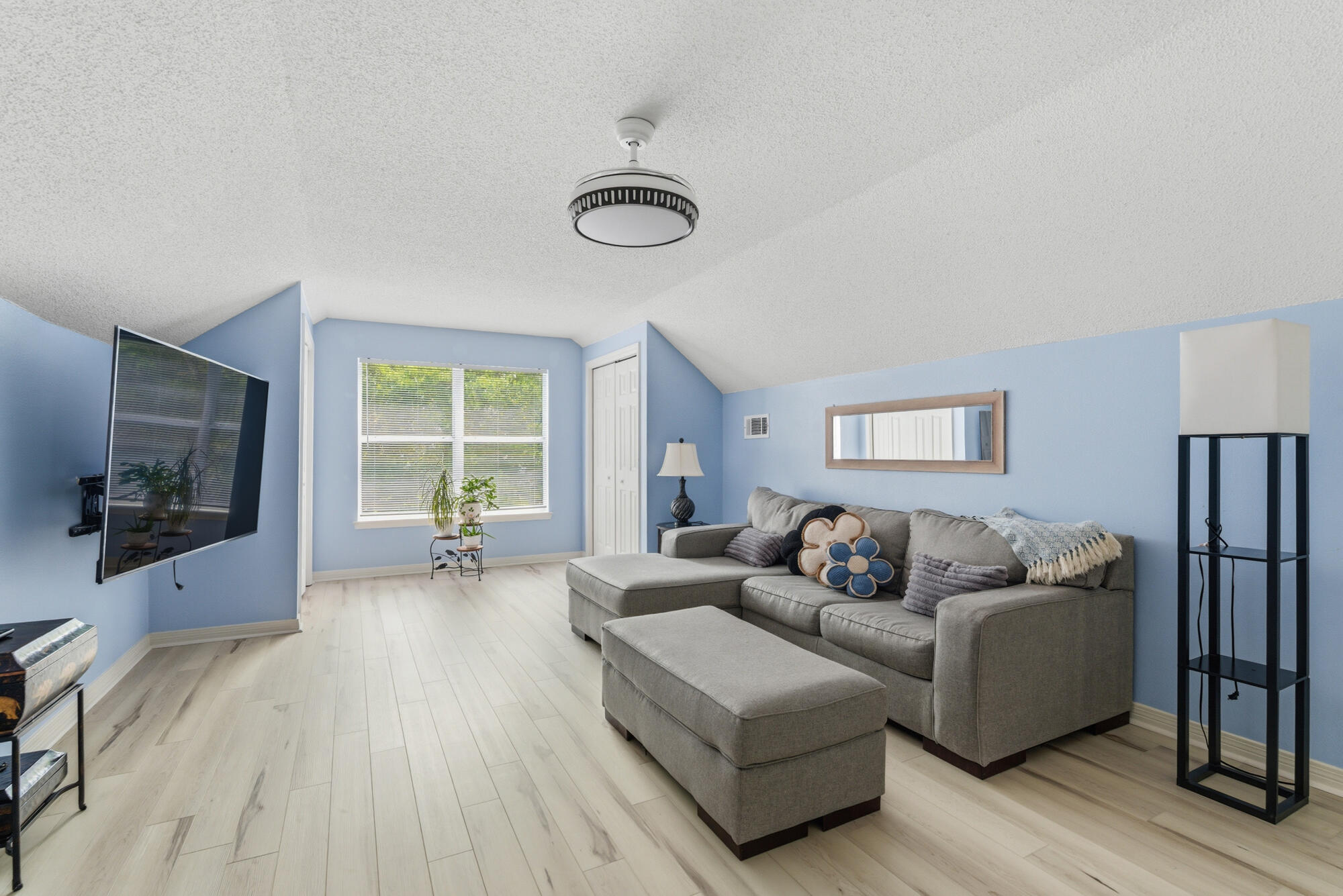 FOX DEN VILLAGES - Residential