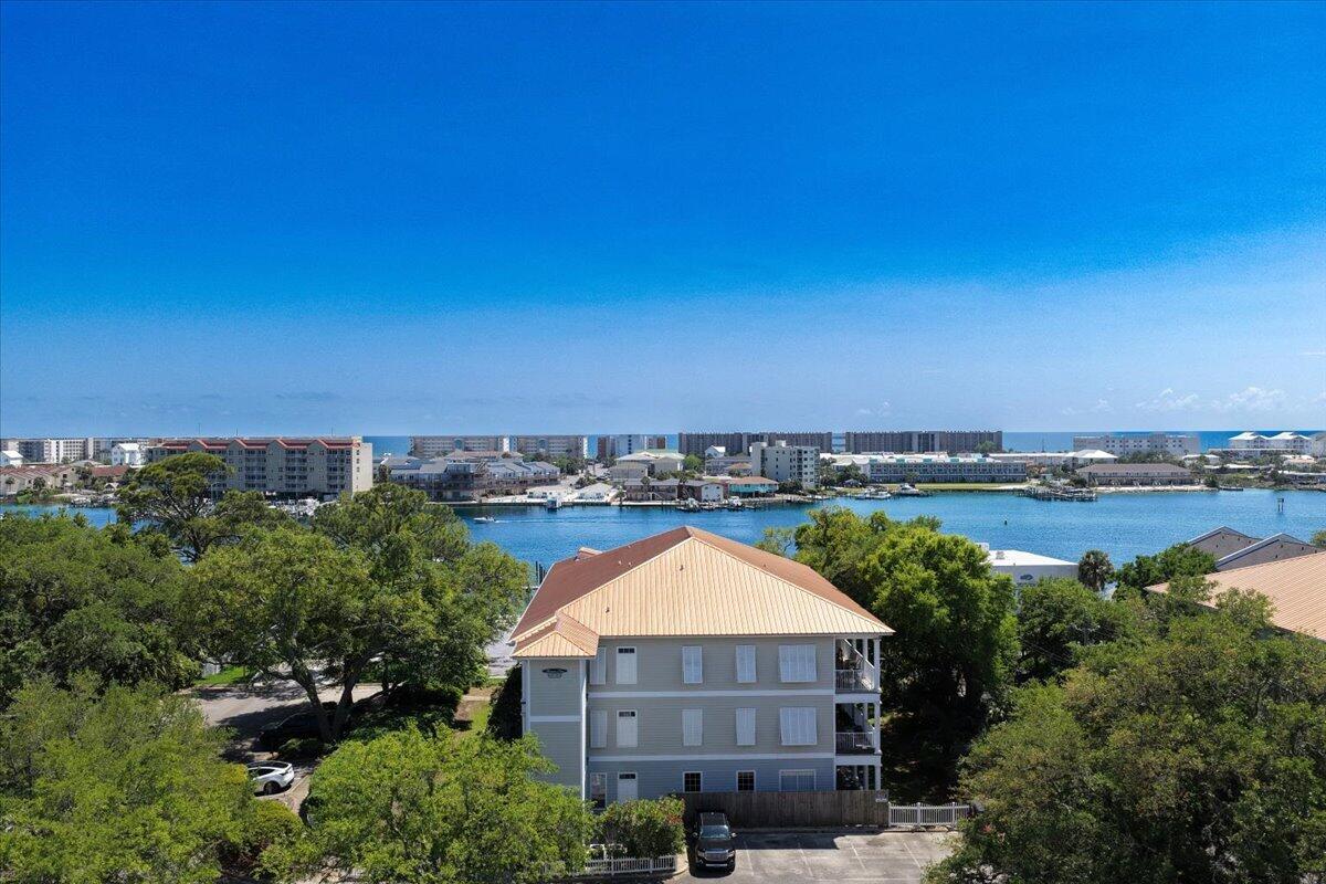 MIRAMAR PLACE - Residential