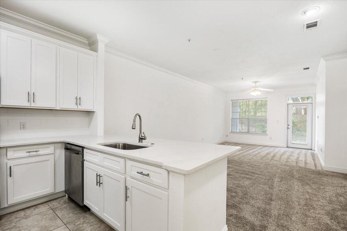 MIRAMAR PLACE - Residential