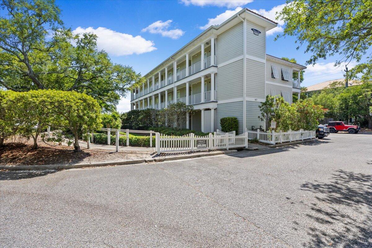 MIRAMAR PLACE - Residential