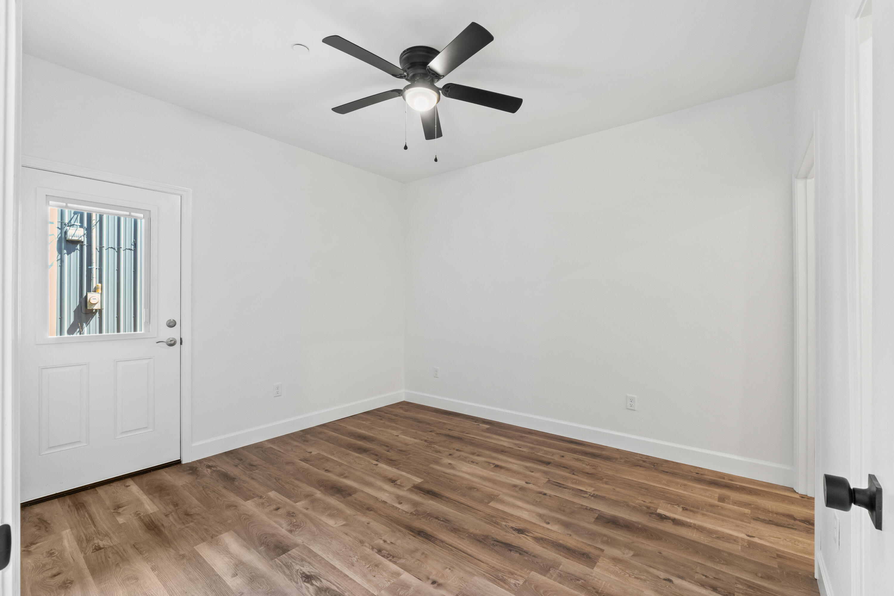 BARROW APARTMENTS - Residential Lease