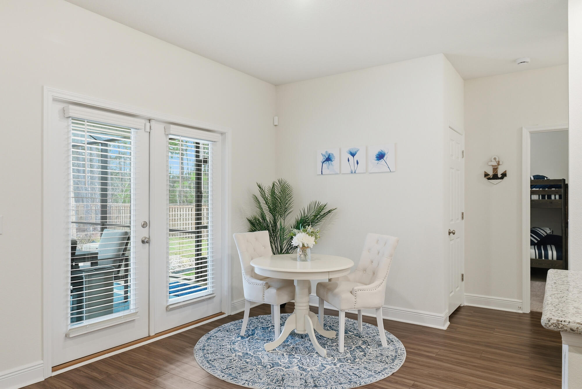 HOLLEY BY THE SEA - Residential