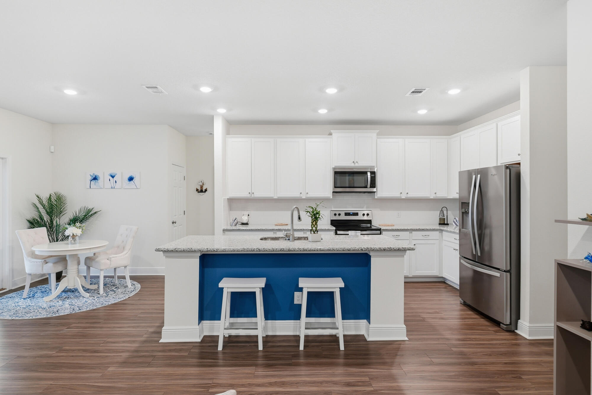 HOLLEY BY THE SEA - Residential