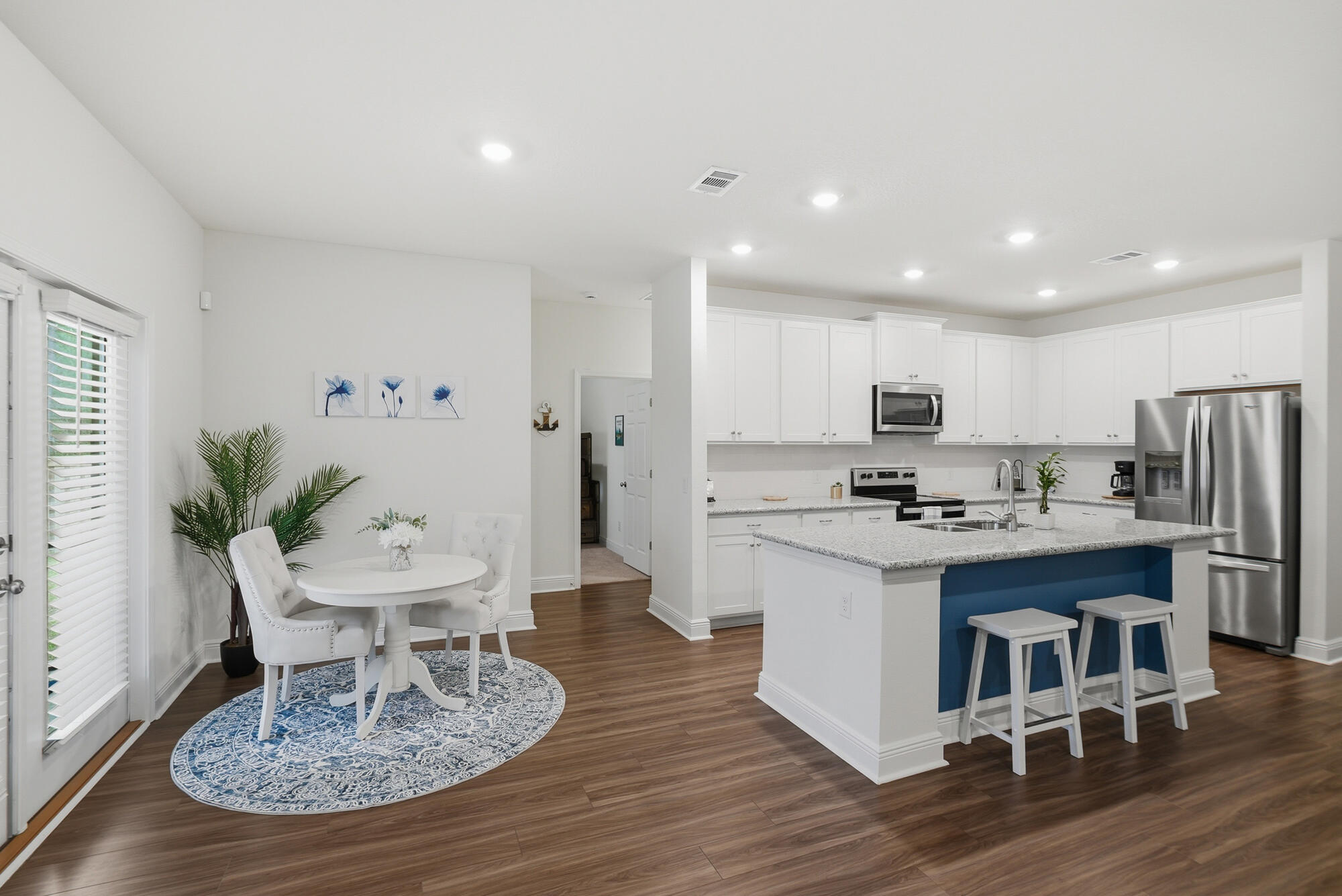 HOLLEY BY THE SEA - Residential