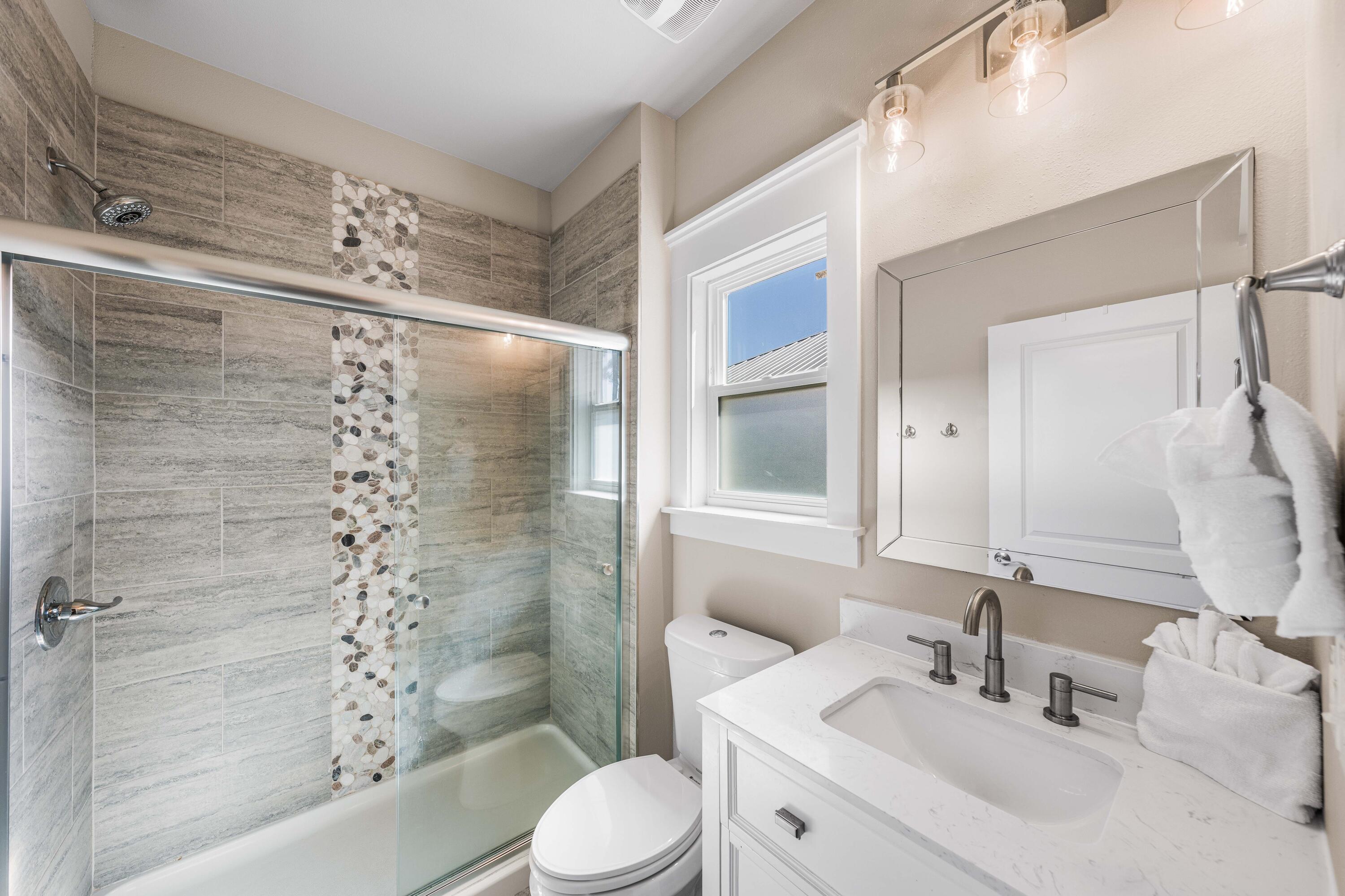 TOWN OF SANTA ROSA - Residential