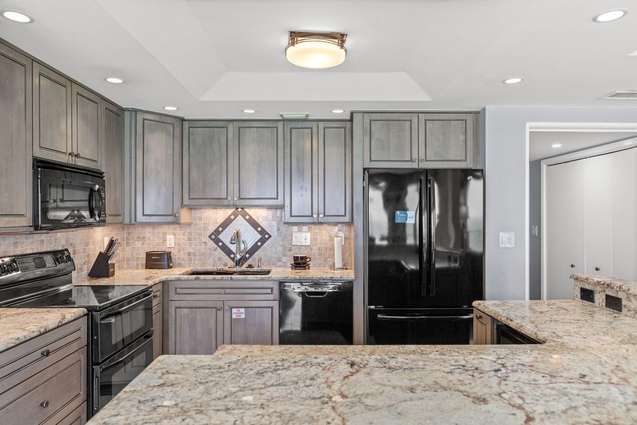 EDGEWATER - Residential