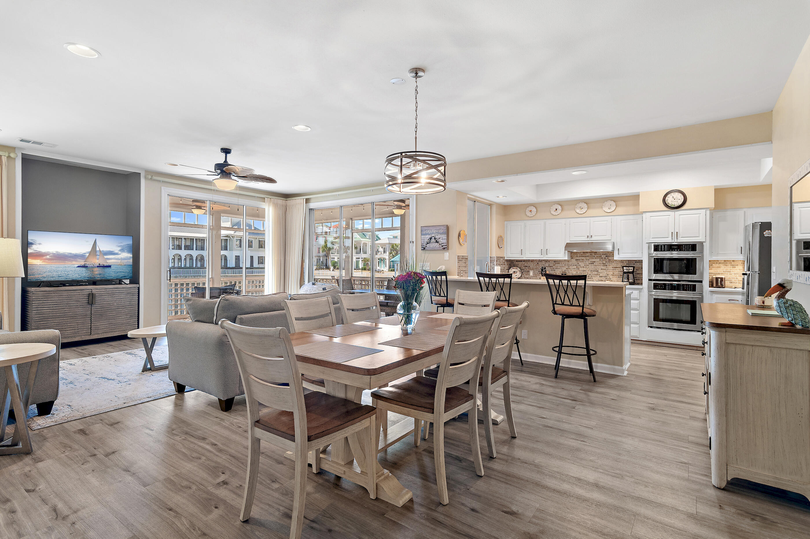 HIDDEN DUNES BEACH VILLAS - Residential