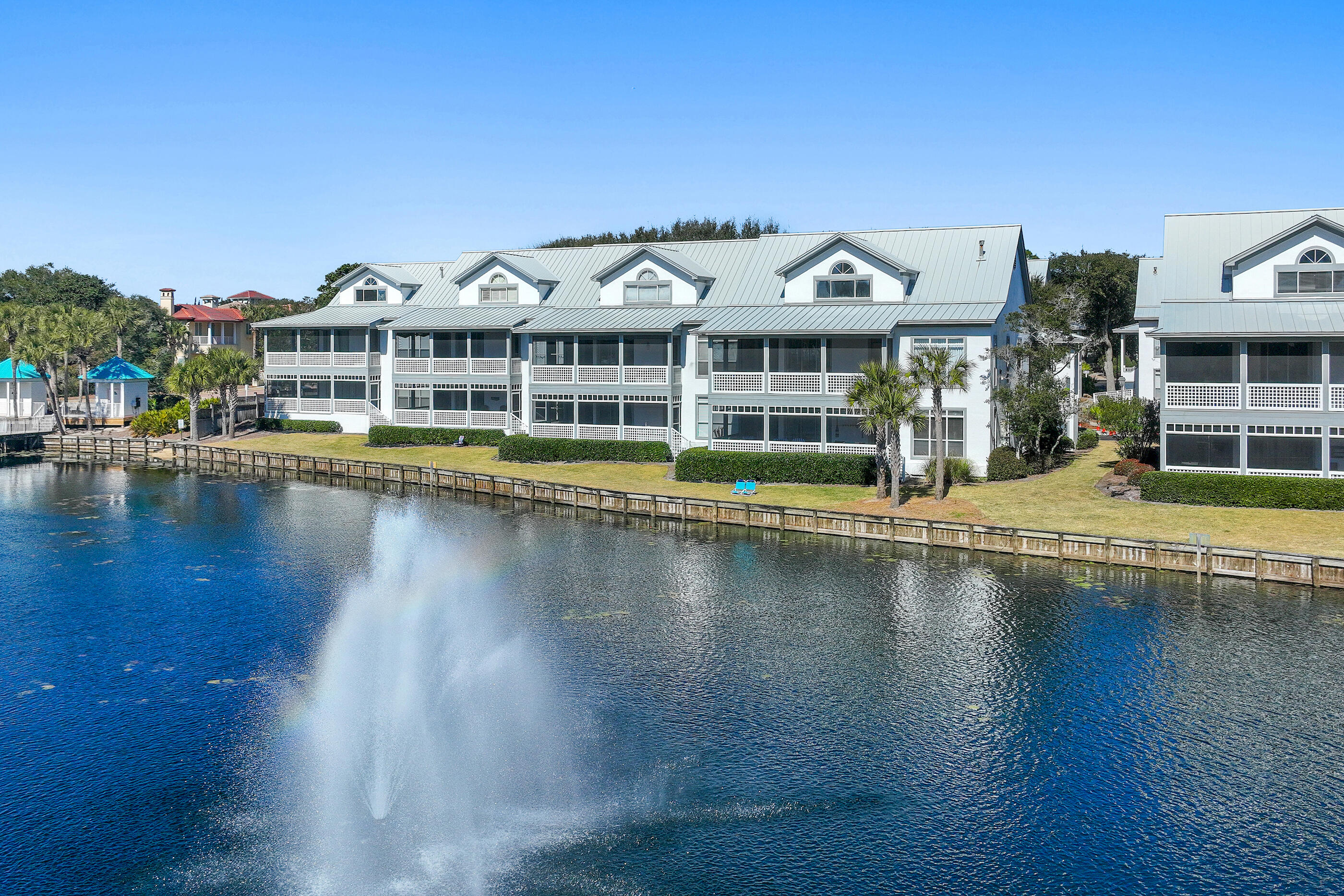 HIDDEN DUNES BEACH VILLAS - Residential