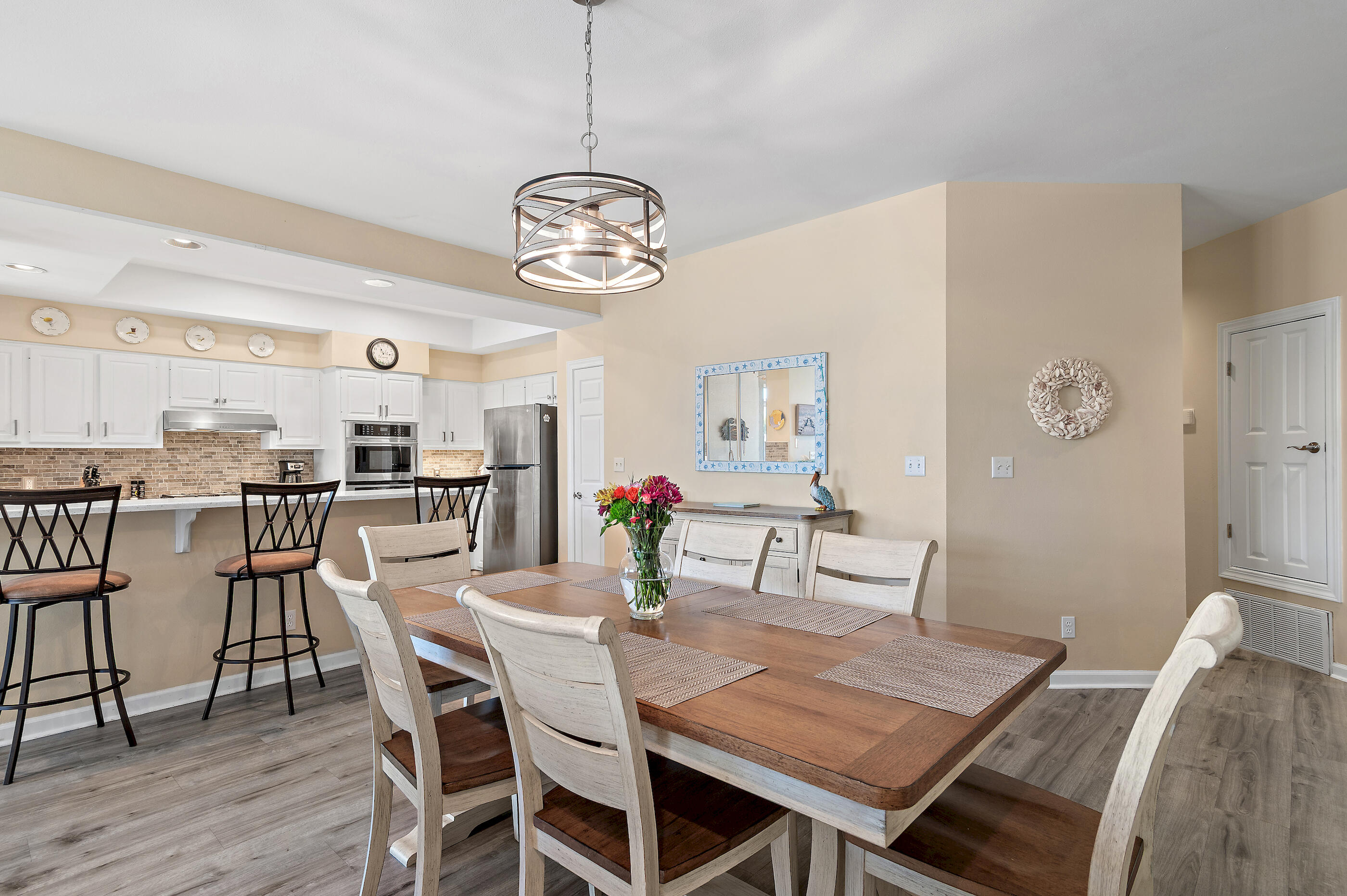 HIDDEN DUNES BEACH VILLAS - Residential