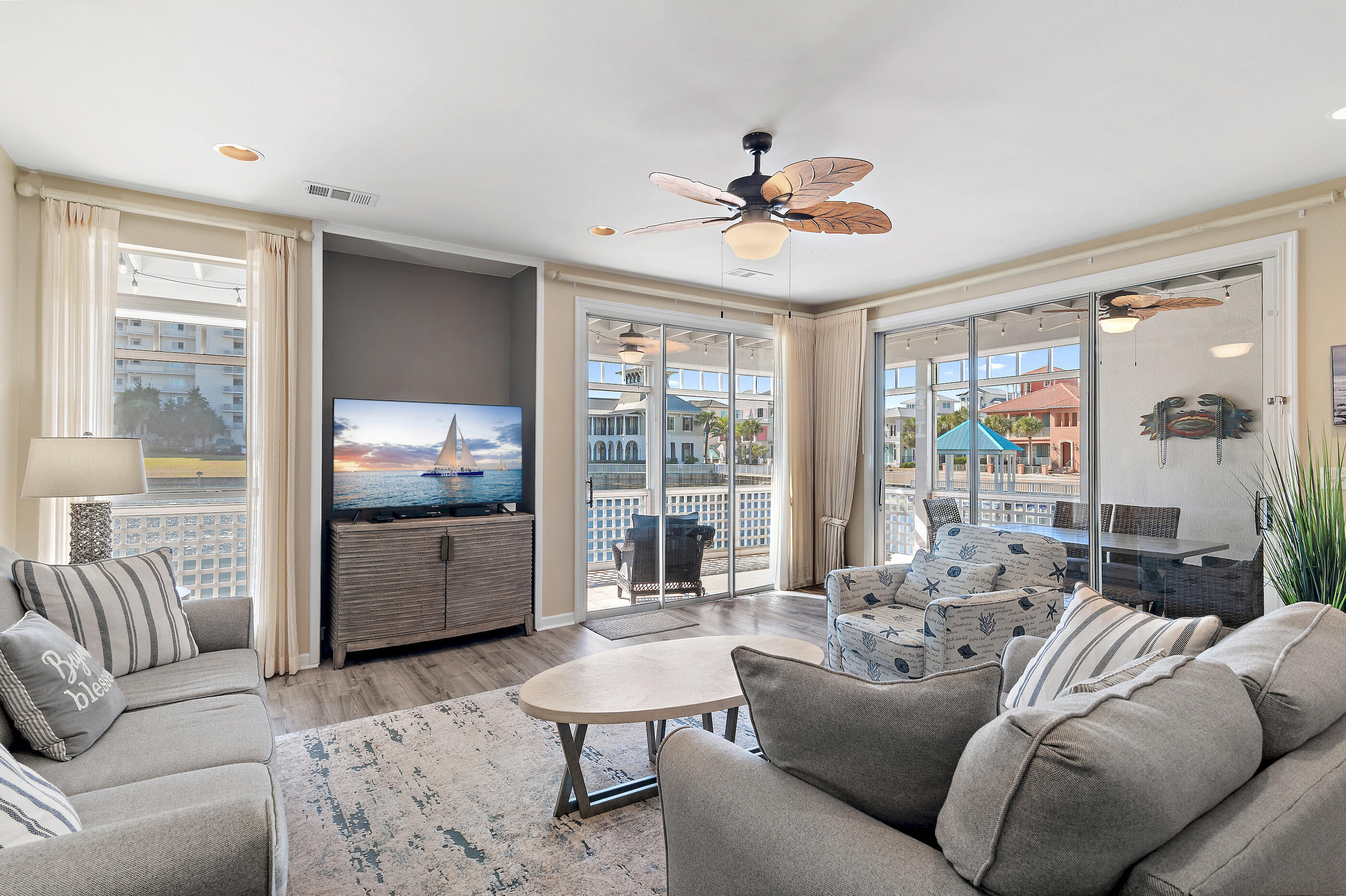 HIDDEN DUNES BEACH VILLAS - Residential