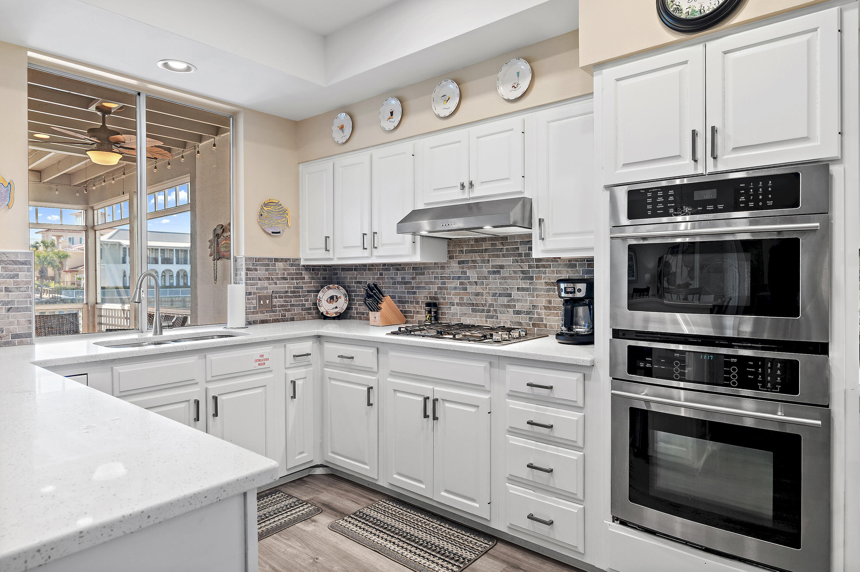 HIDDEN DUNES BEACH VILLAS - Residential