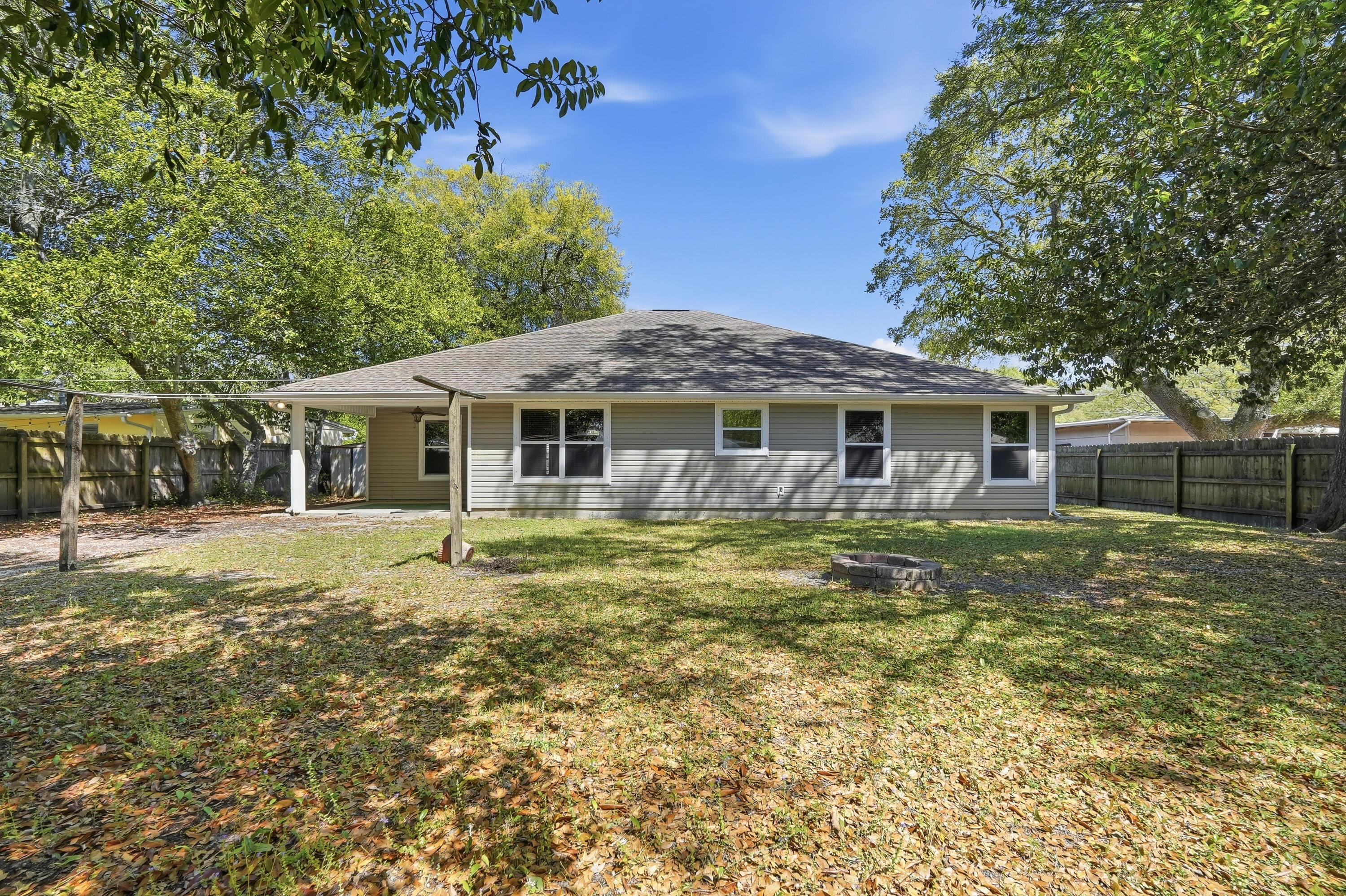 ELLIOTTS POINT RESUB - Residential