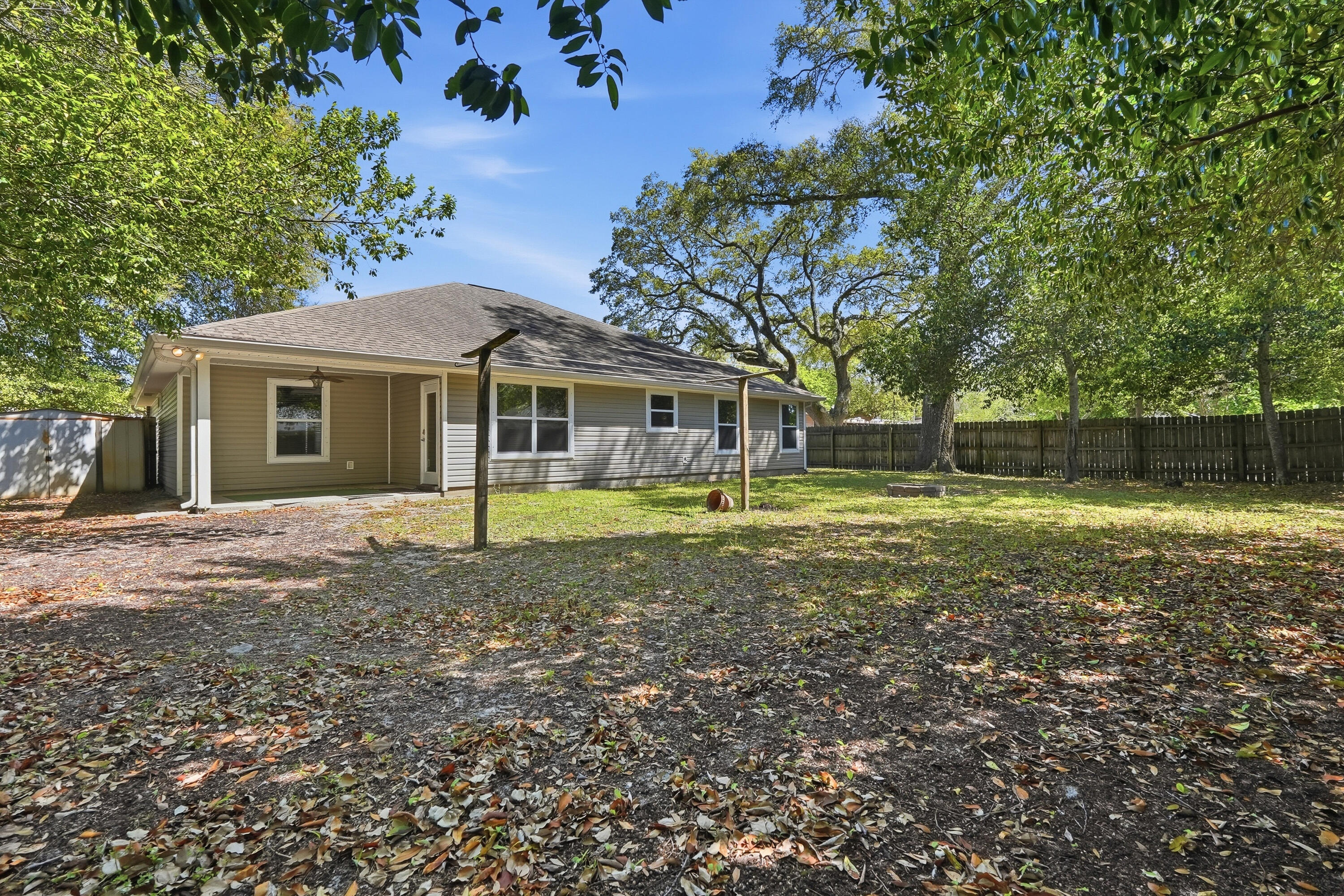 ELLIOTTS POINT RESUB - Residential