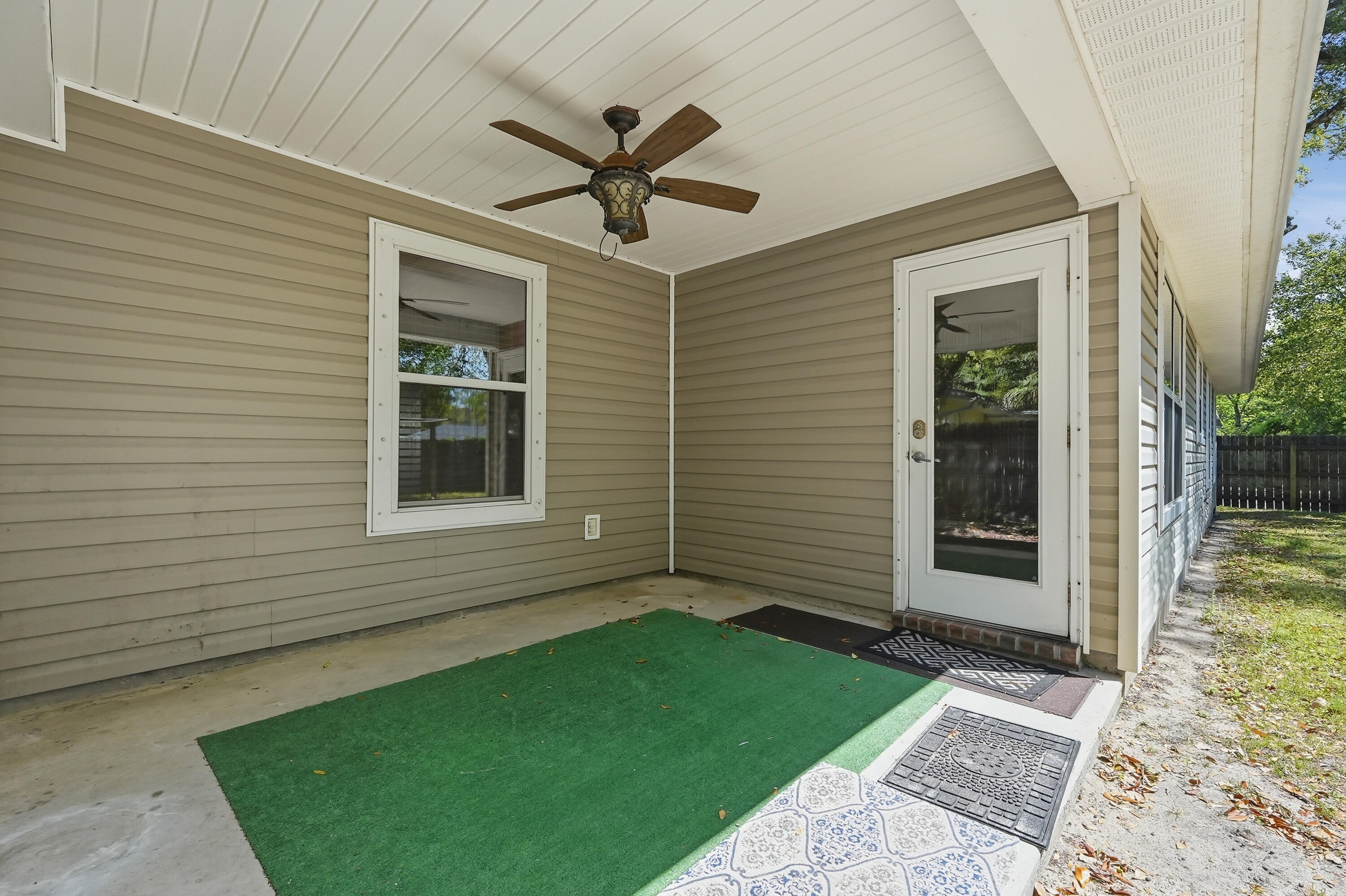 ELLIOTTS POINT RESUB - Residential