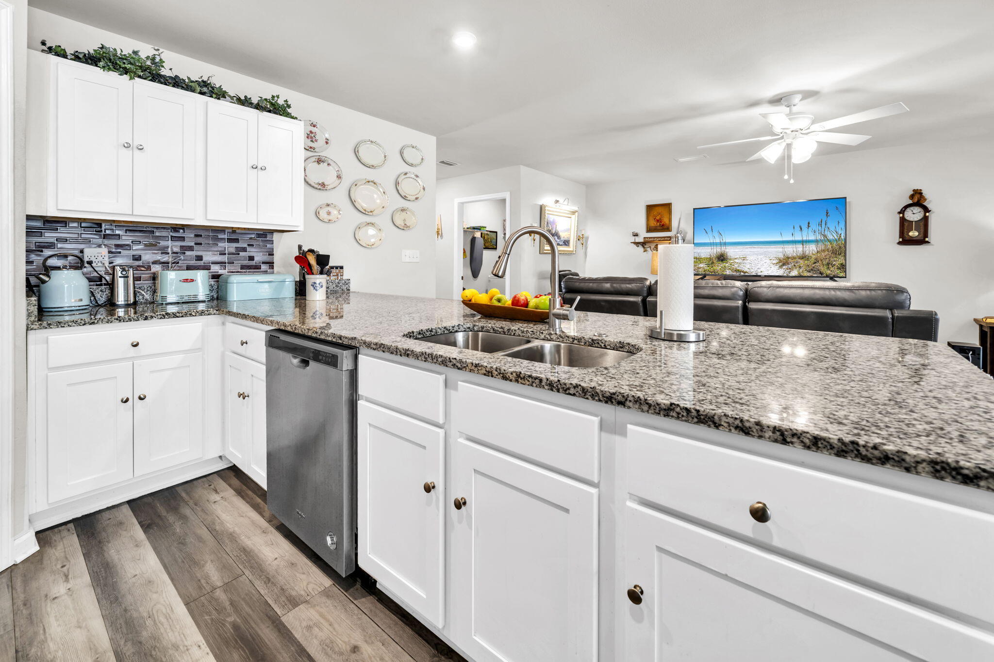 PINEHURST ESTATES - Residential