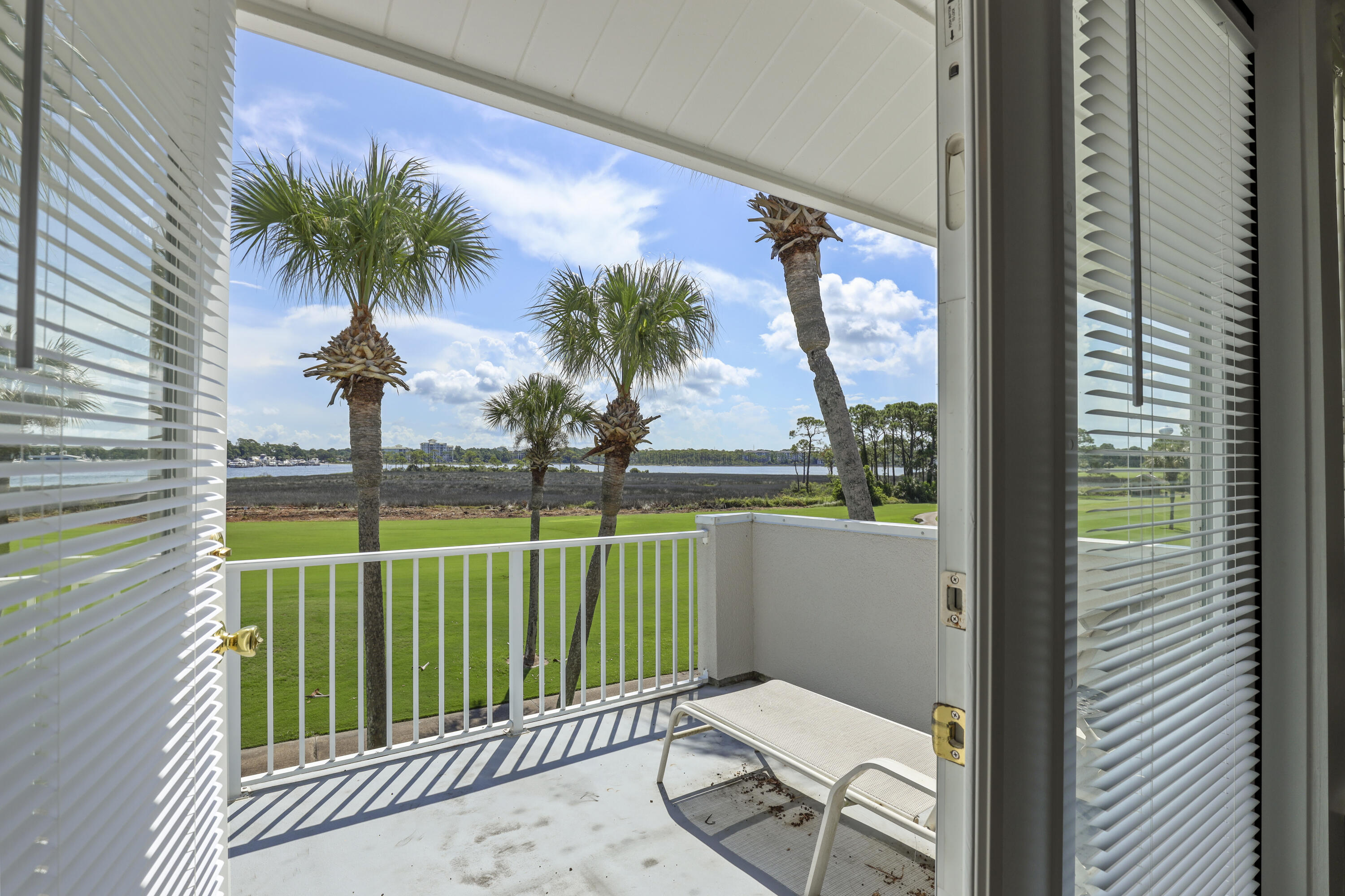 GRAND HARBOUR - Residential Lease