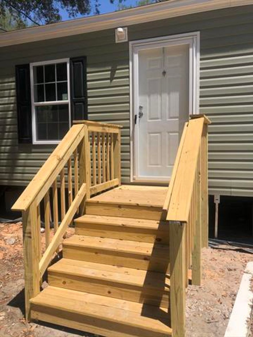 NEW WATERFRONT MOBILE HOME 

mobile home park in the heart of Ft. Walton Beach located on beautiful DONS BAYOU