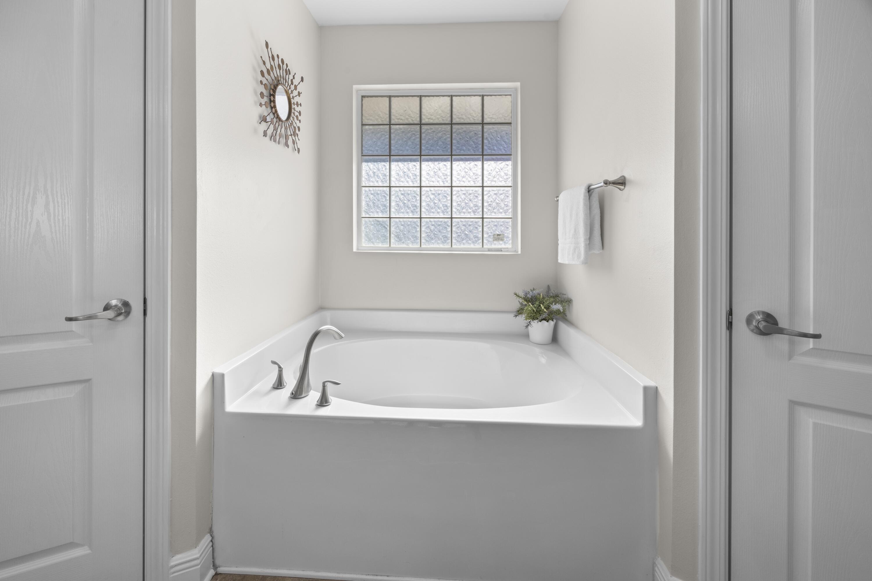 SILVER CREEK ESTATES - Residential