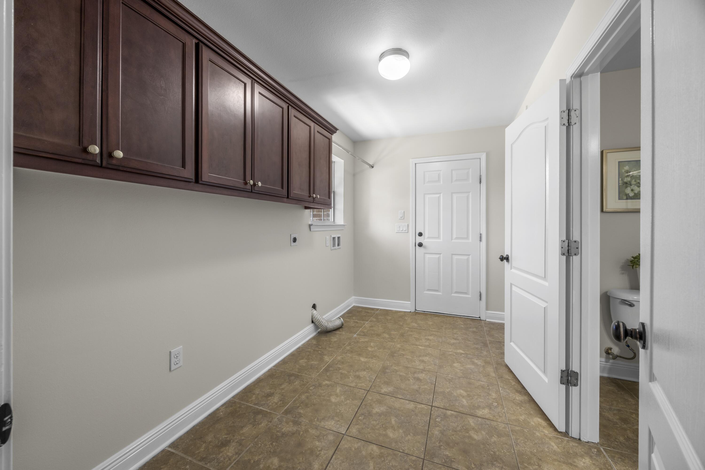 SILVER CREEK ESTATES - Residential