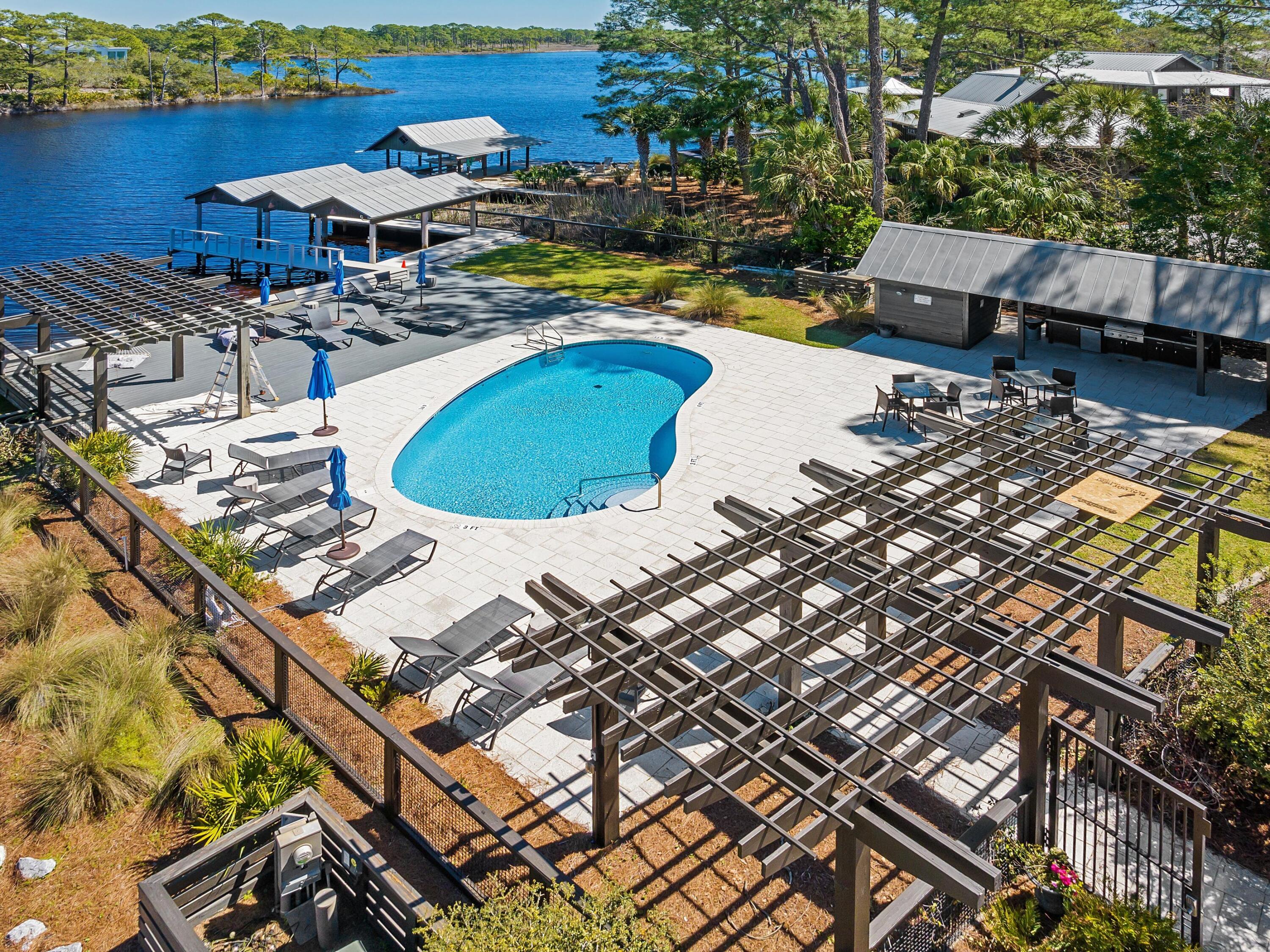 GRAYTON BEACH - Residential