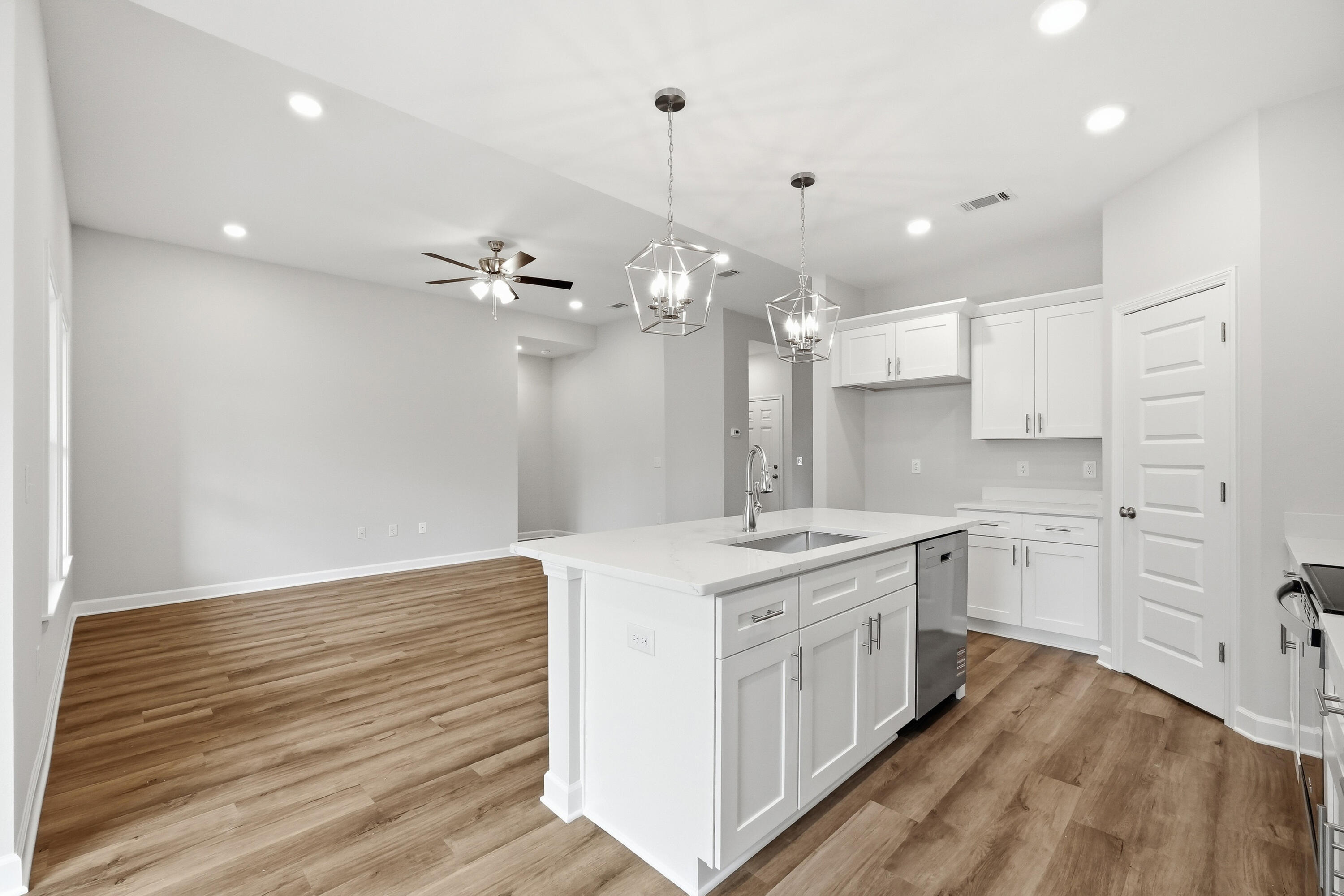 SOUTHERN CHARM - Residential