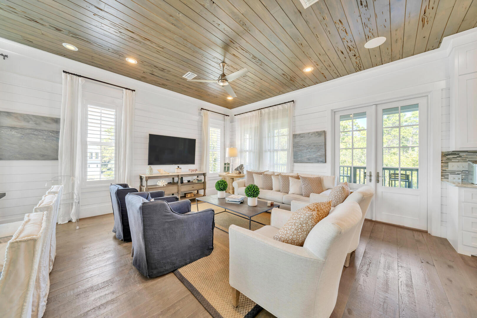 SEANEST VILLAGE - Residential